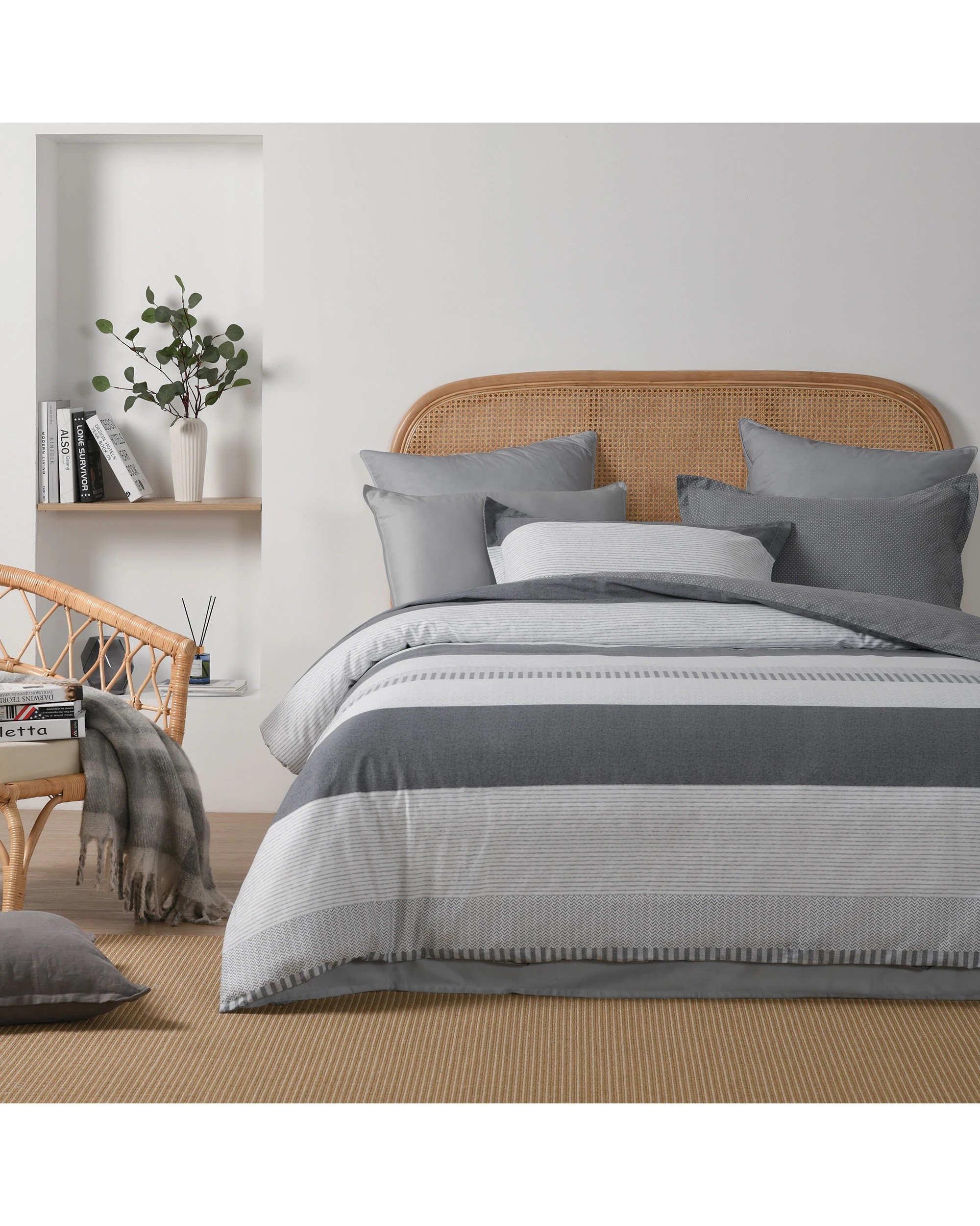 1 Dreamaker Artarmon 100% Cotton Reversible Quilt Cover Set - Double Bed - Grey, 1 of 8