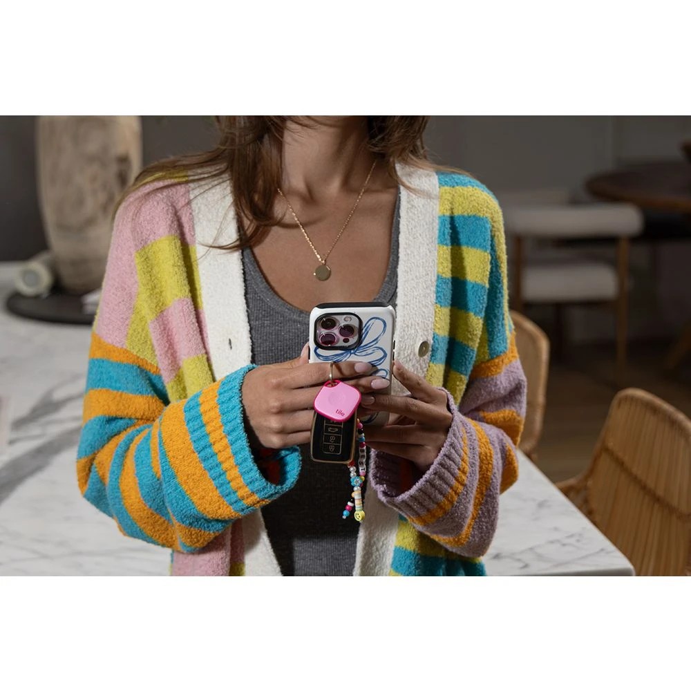 8 Tile Mate Bluetooth Tracker 2024 Light Pink/Hot Pink, 8 of 8