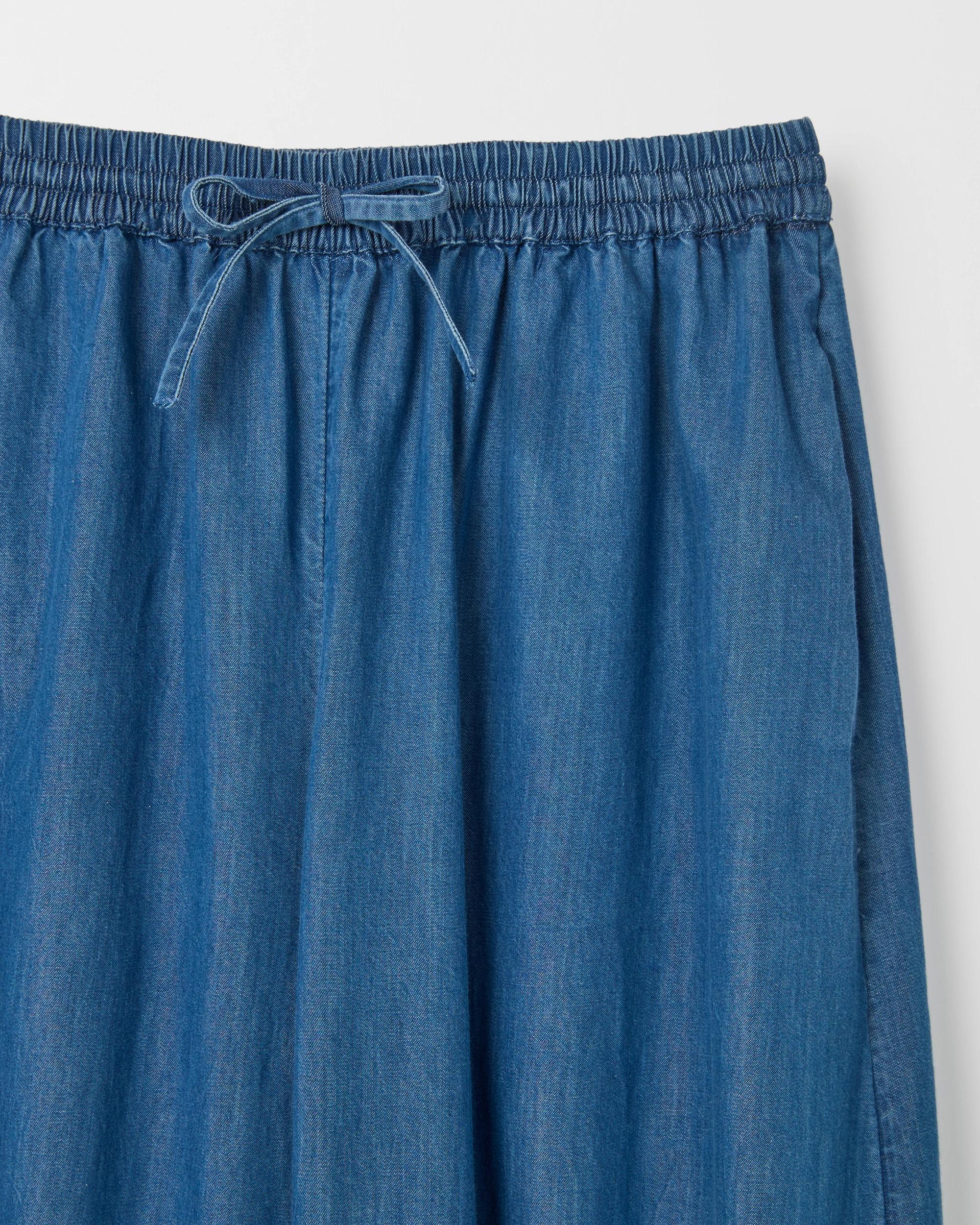 2 Target Kids Full Length Balloon Pants CHAMBRAY, 2 of 2