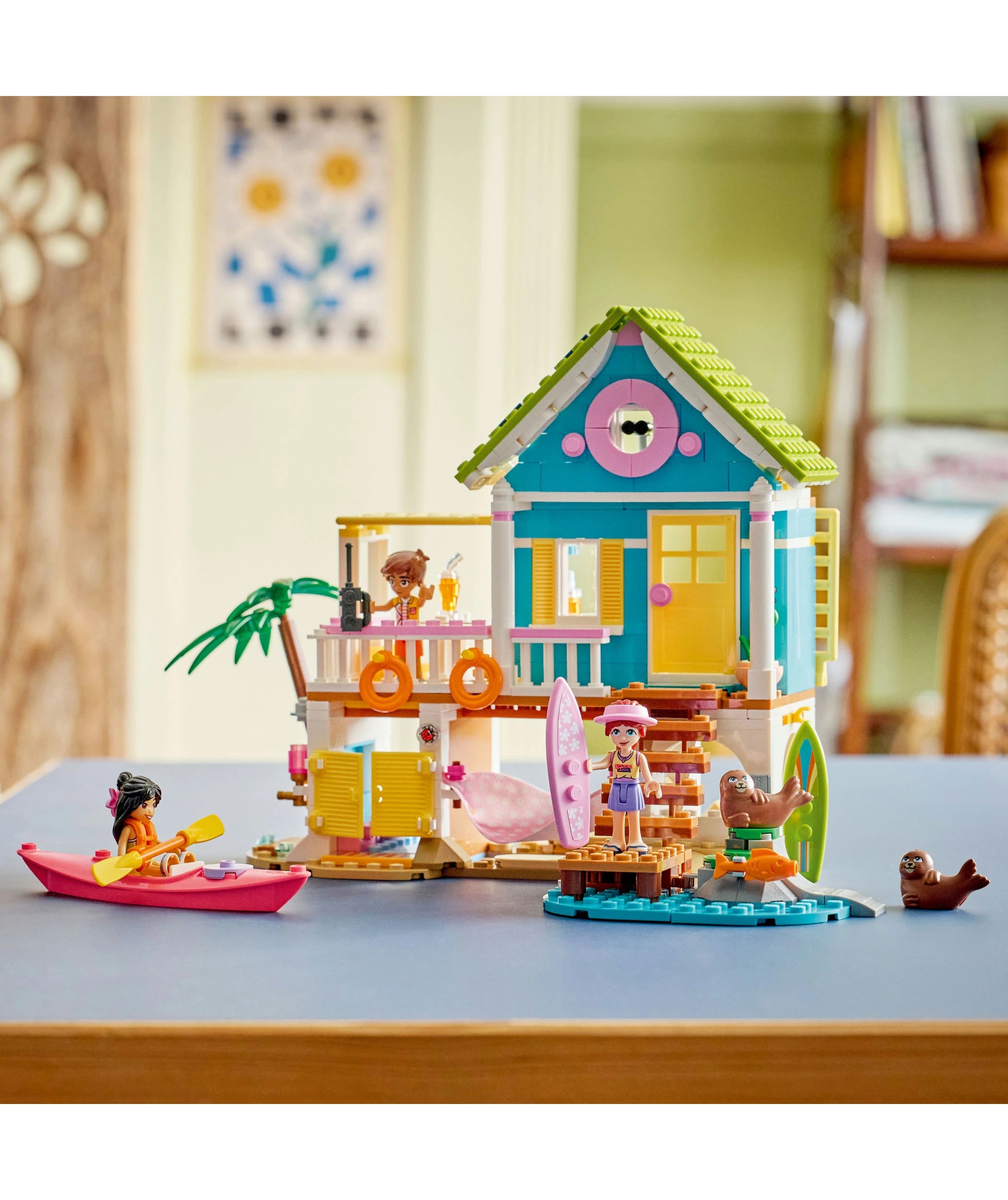 9 LEGO Friends Beach House with Seals 42699, 9 of 10