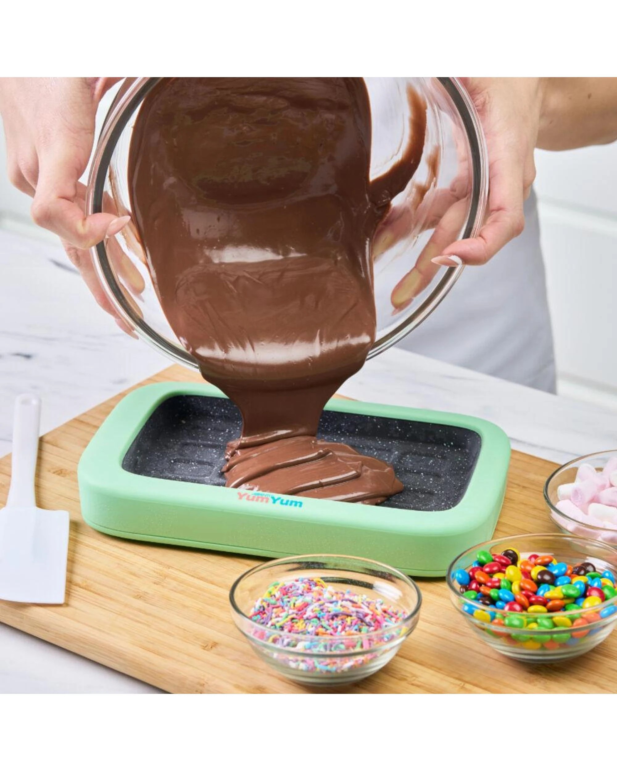 2 Avanti YumYum Instant Bark Chocolate Maker, 2 of 6