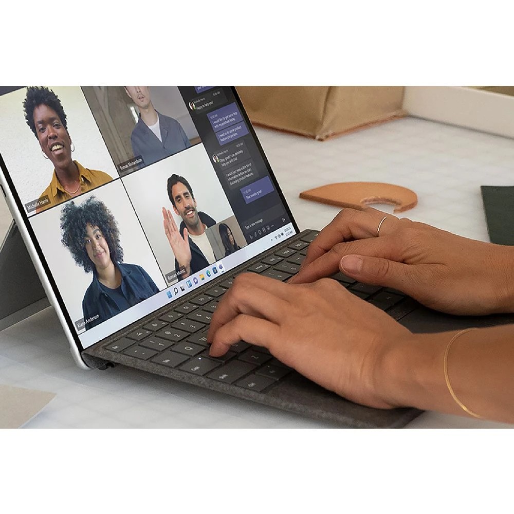 3 Microsoft Surface Pro 13 inch Keyboard with Pen Storage Plati, 3 of 3