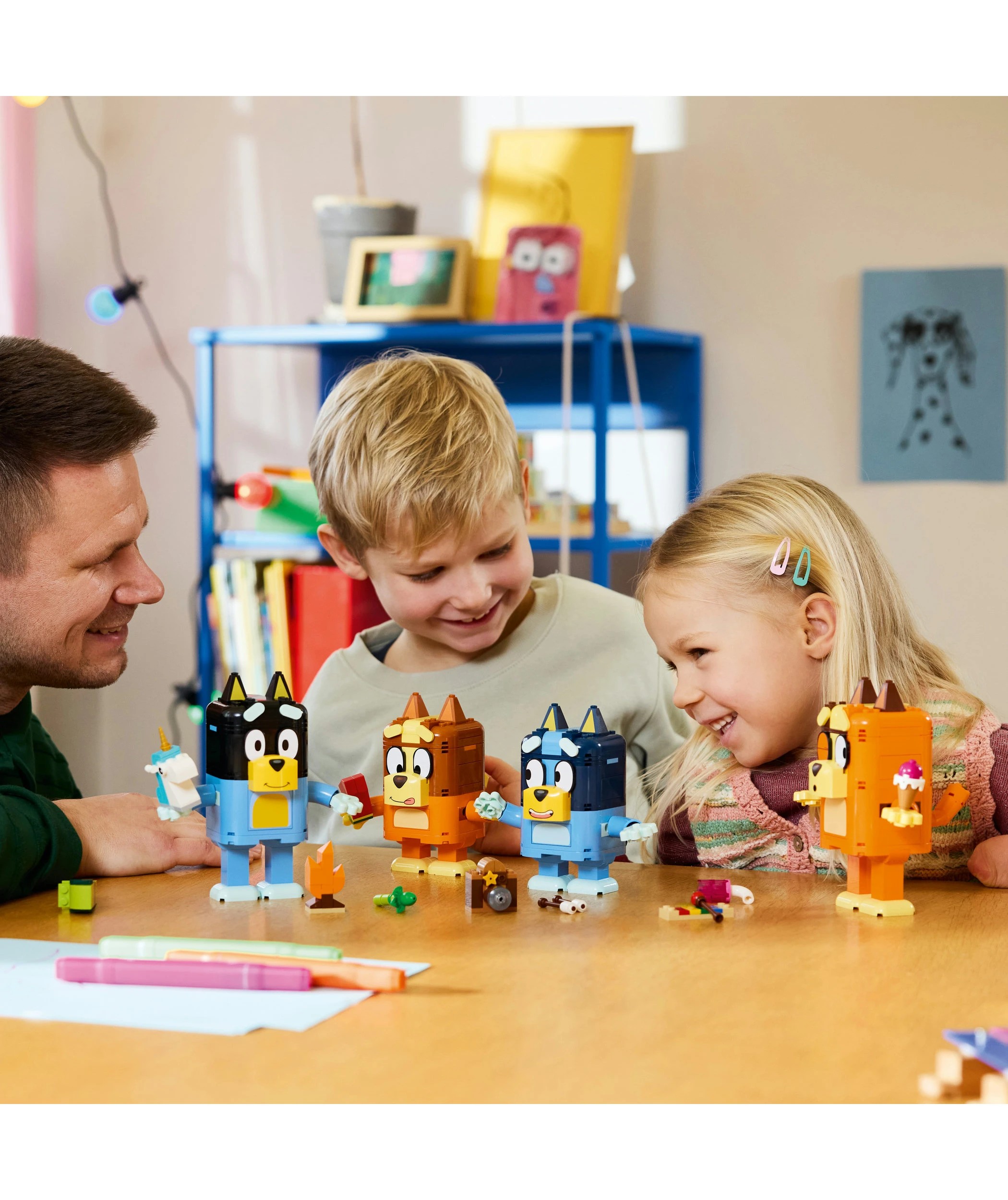 9 LEGO Bluey Brick-Built Bluey Family 11217, 9 of 10