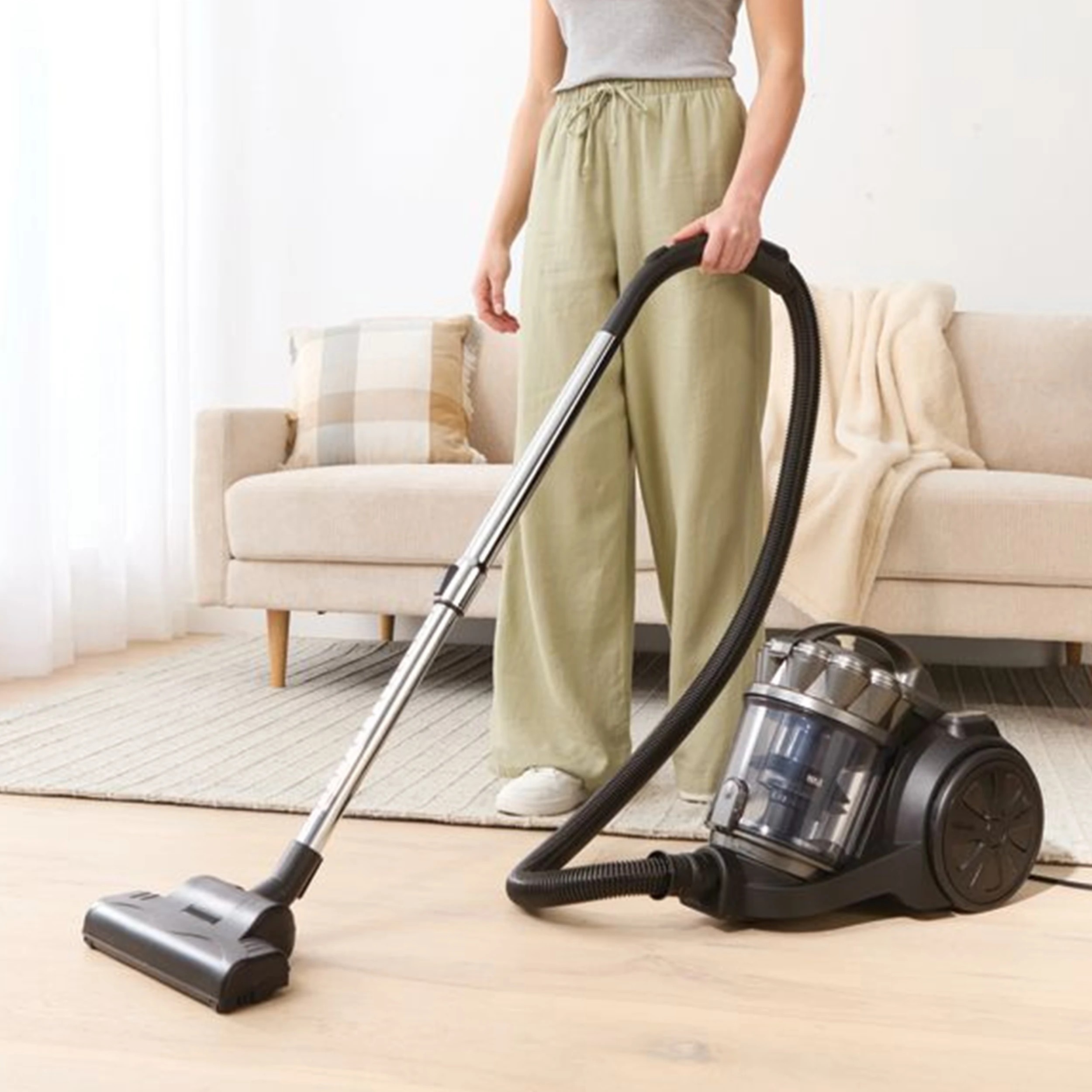 2 2400W Bagless Vacuum, 2 of 8