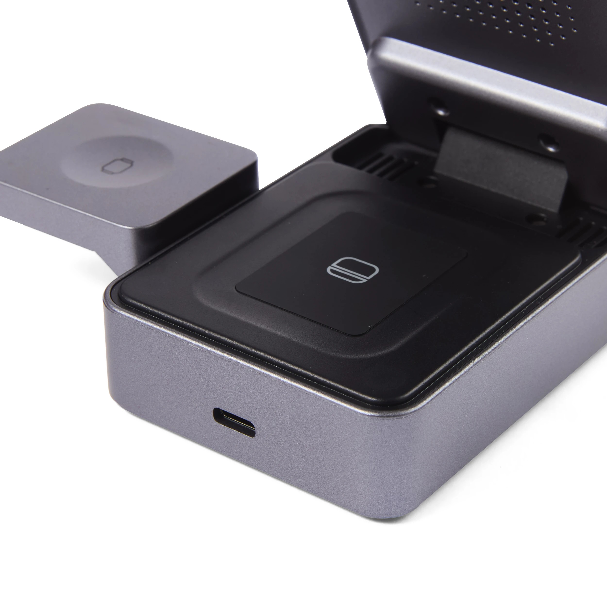 8 Qi2 3-in-1 Foldable Wireless Charger, 8 of 10