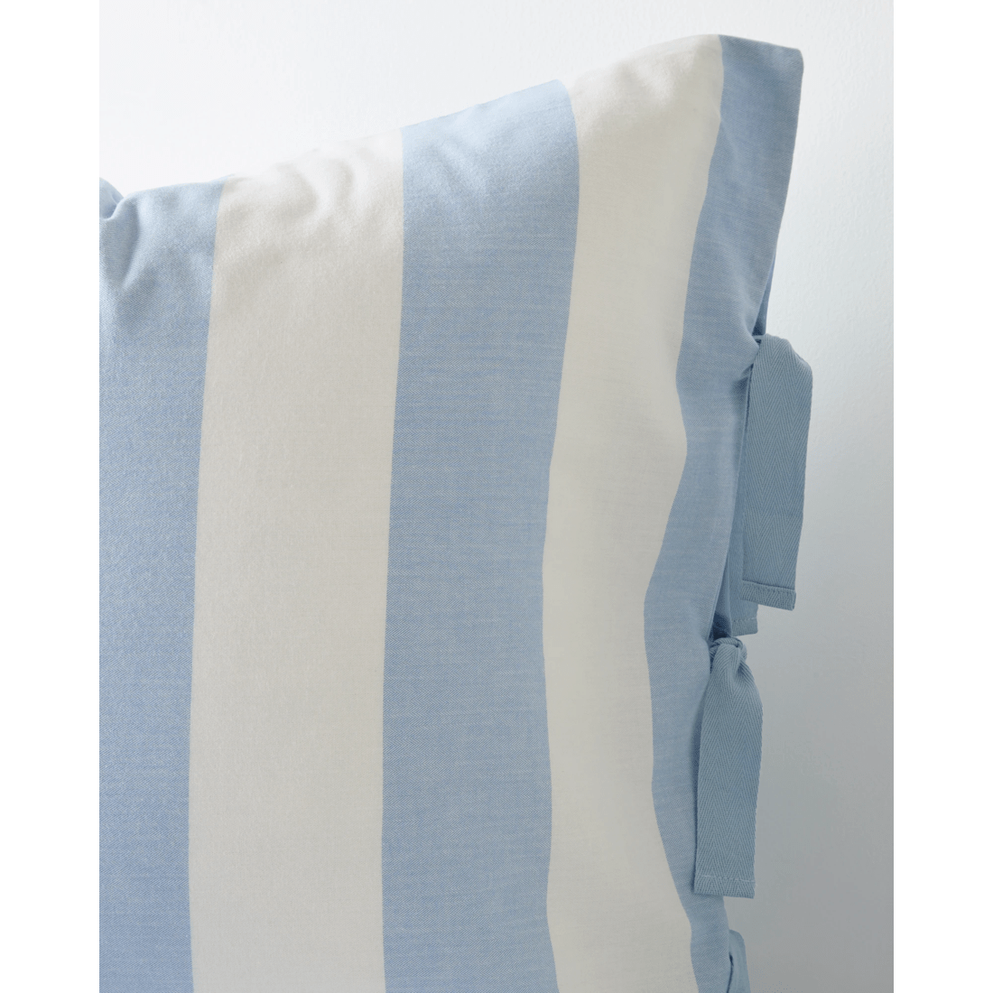 2 Target Peyton Herringbone Weave Stripe European Pillowcase
 - Queen Bed
 - Blue, 2 of 2