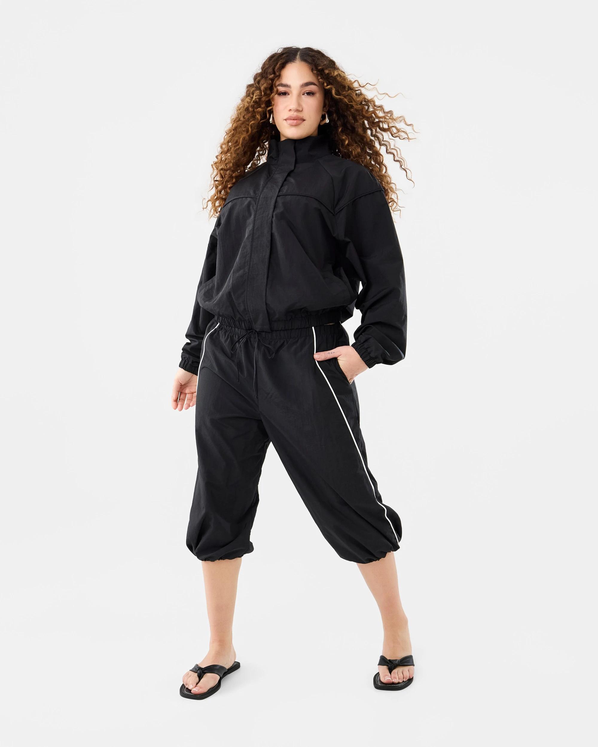 2 Sporty Zip Up Jacket Black, 2 of 9
