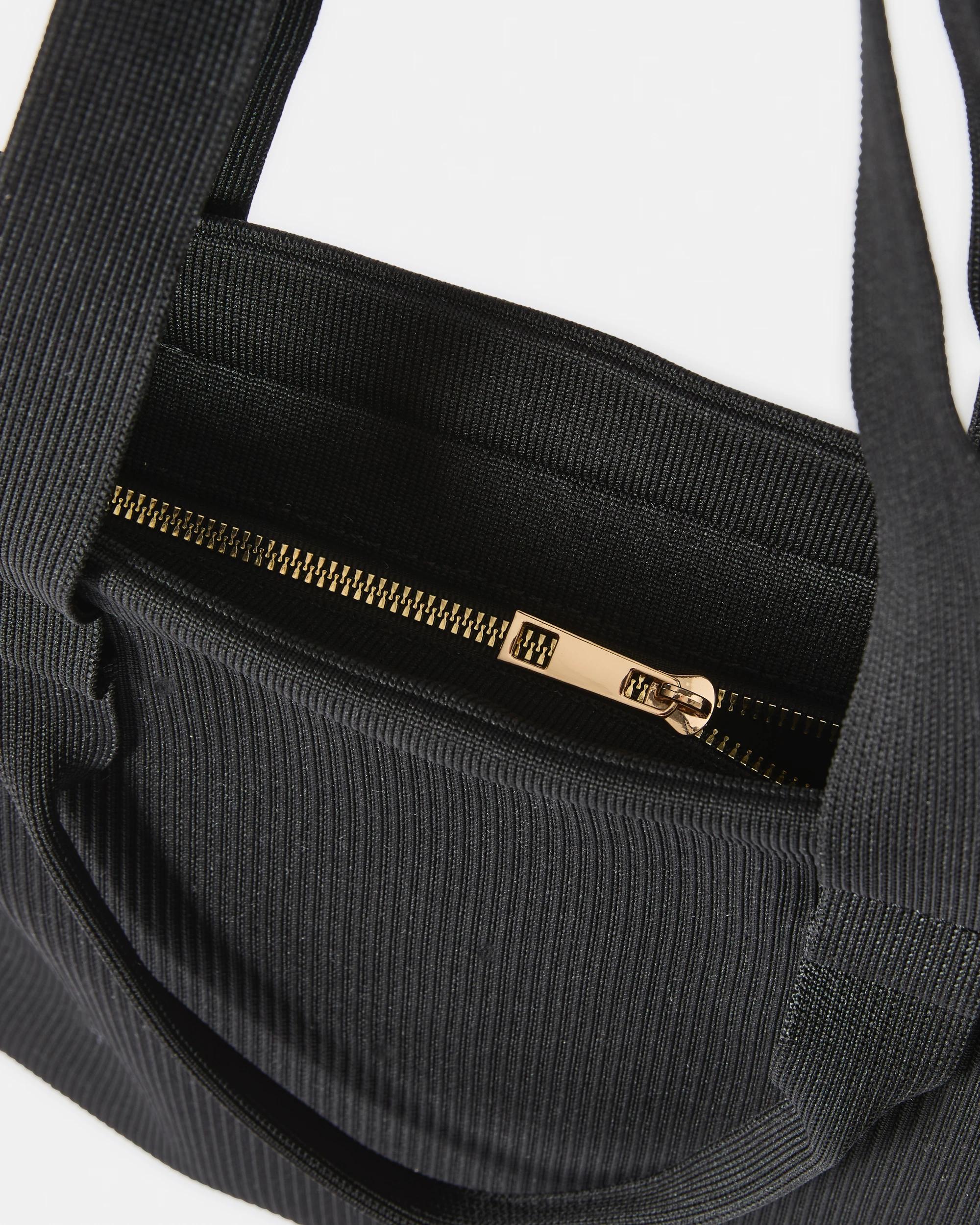 4 Knit Tote Bag Black, 4 of 5