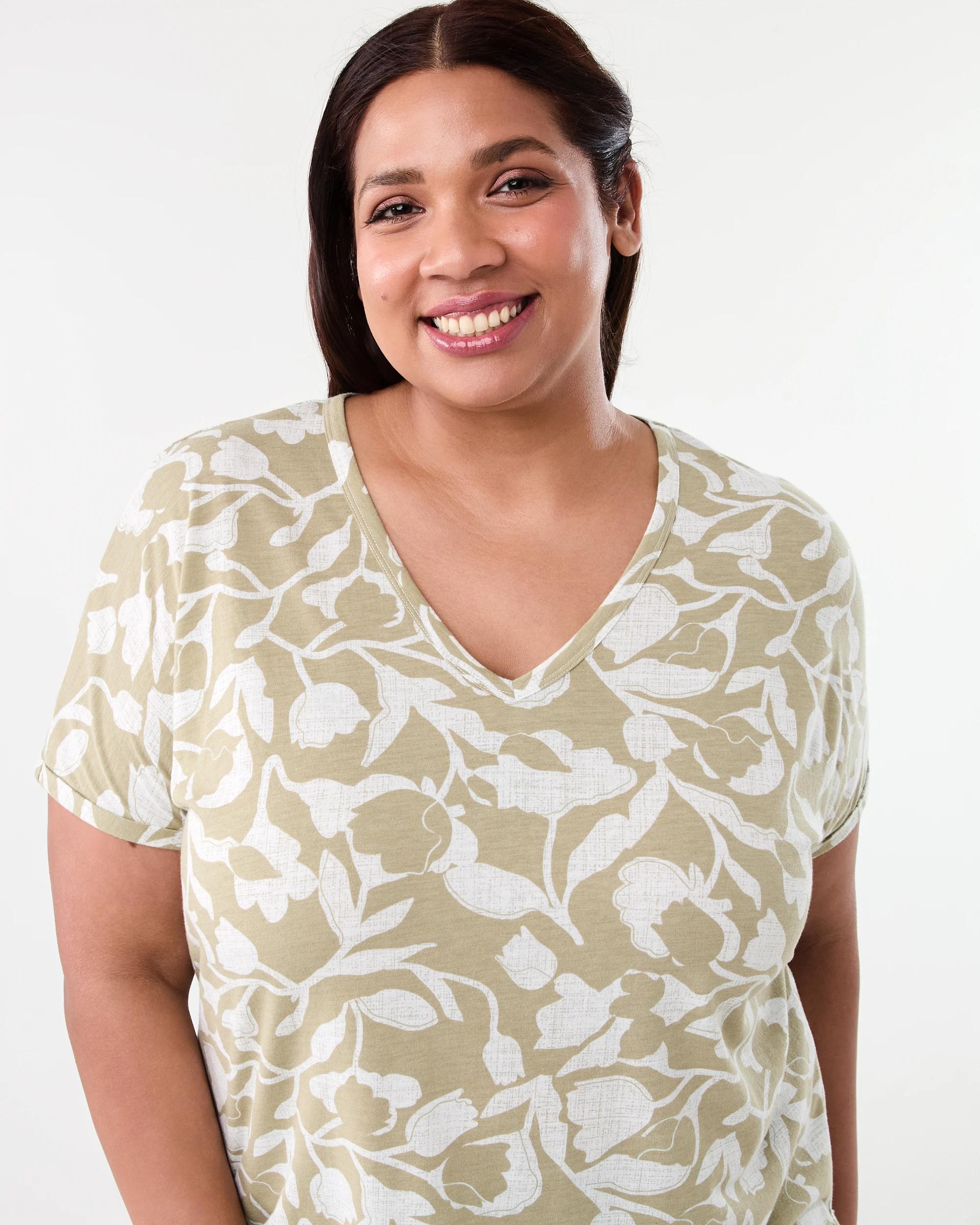 4 Curve Short Sleeve Print V-neck T-shirt Elm Flrl, 4 of 6