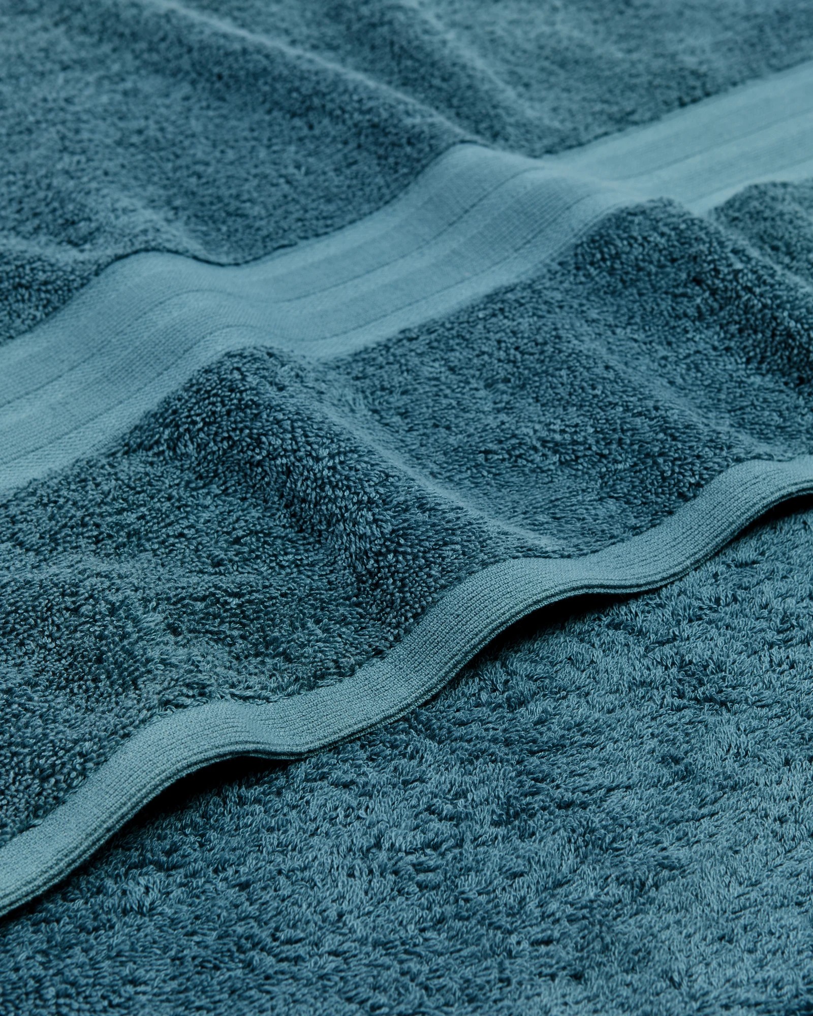 3 Grandeur Bath Towel
 - Green, 3 of 6