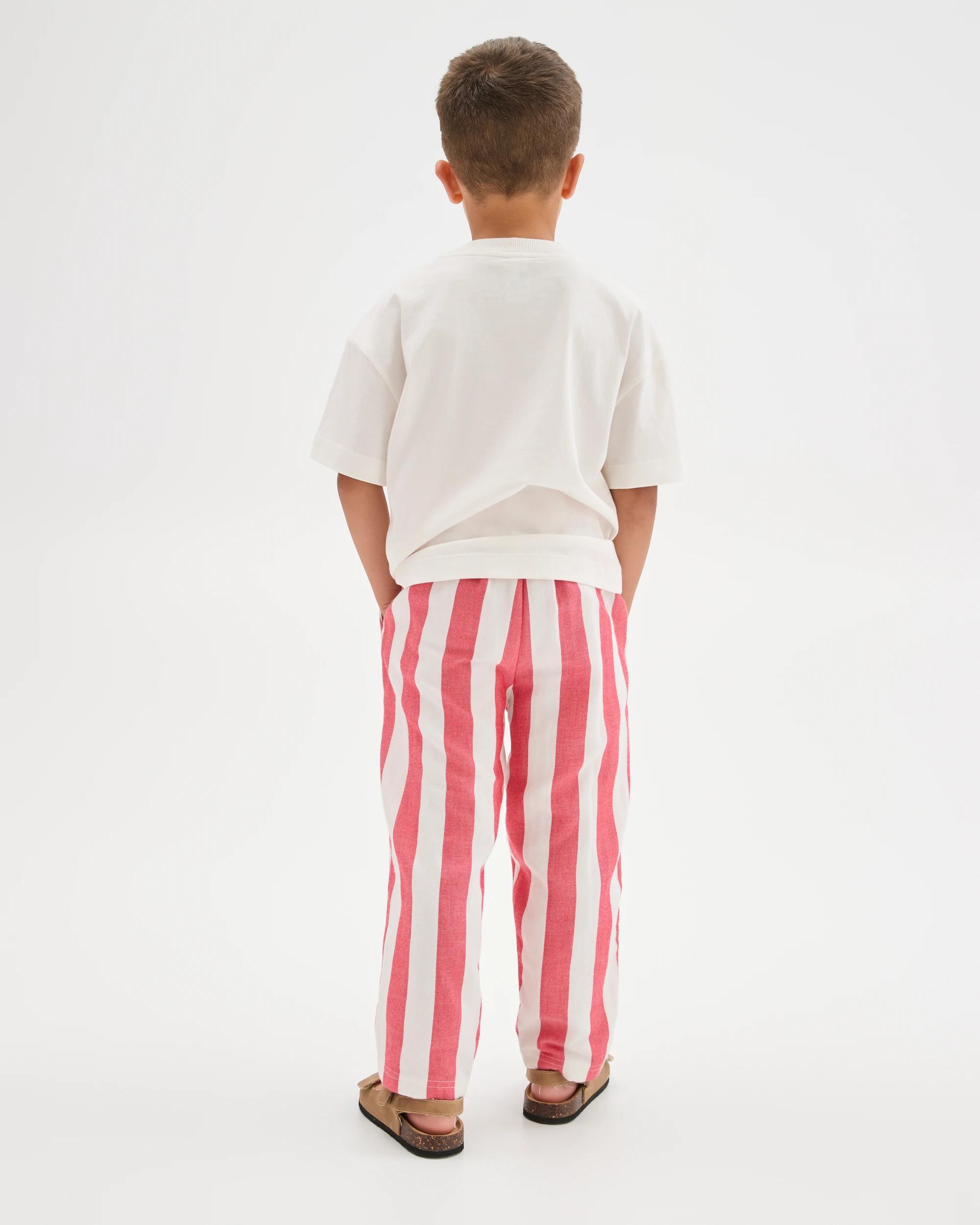 4 Target Kids Lightweight T-Shirt & Pants 2 Piece Set TOMATO RED, 4 of 6