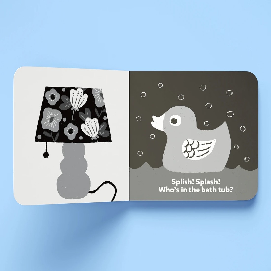 3 Hello World: A High-Contrast Board Book, 3 of 4