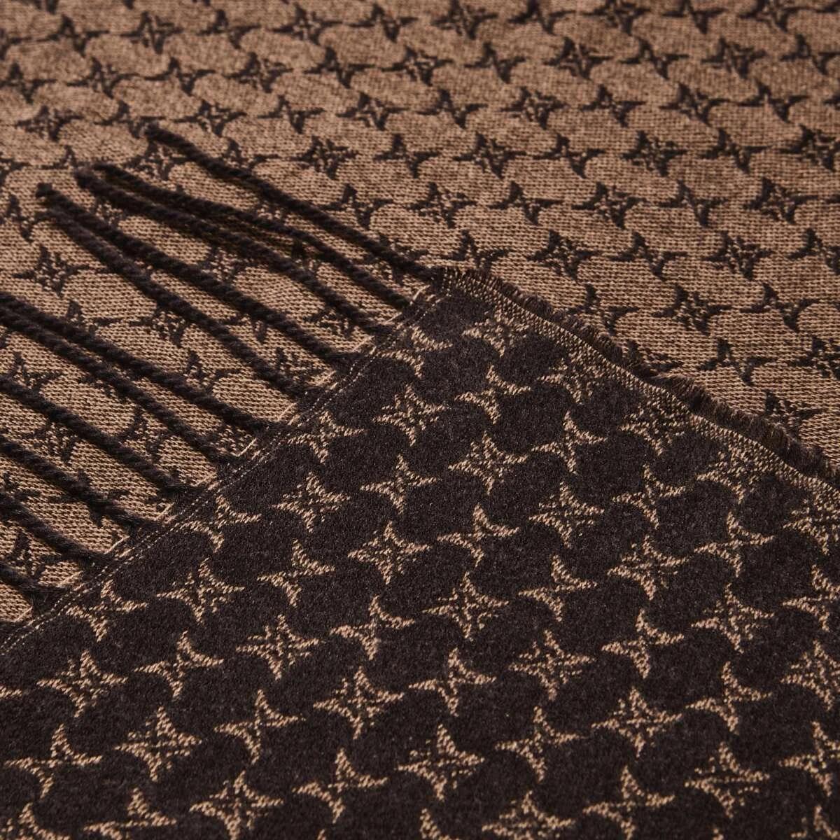 2 Lightweight Scarf Mono, 2 of 3