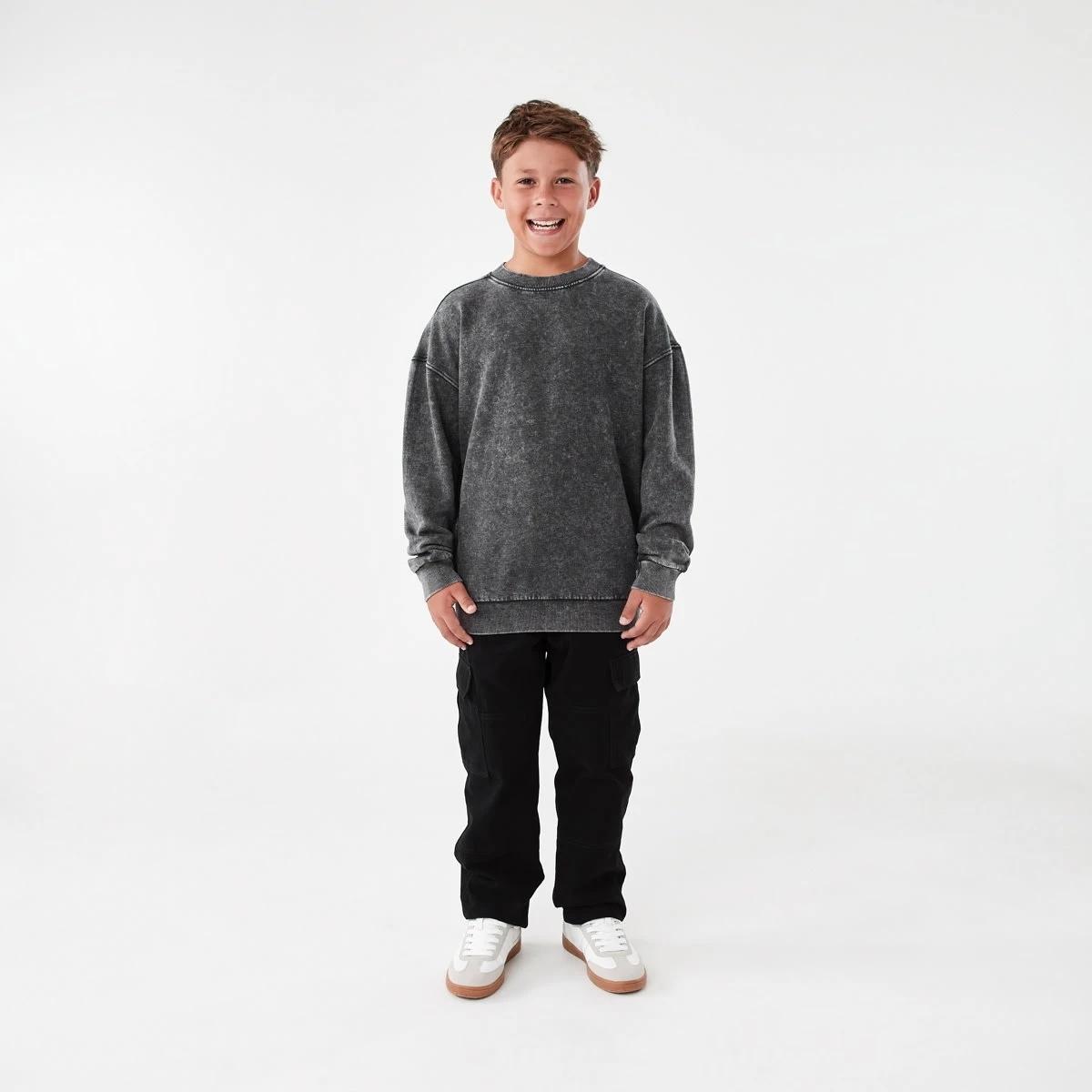 5 Oversized Washed Crew Neck Sweatshirt Black, 5 of 6