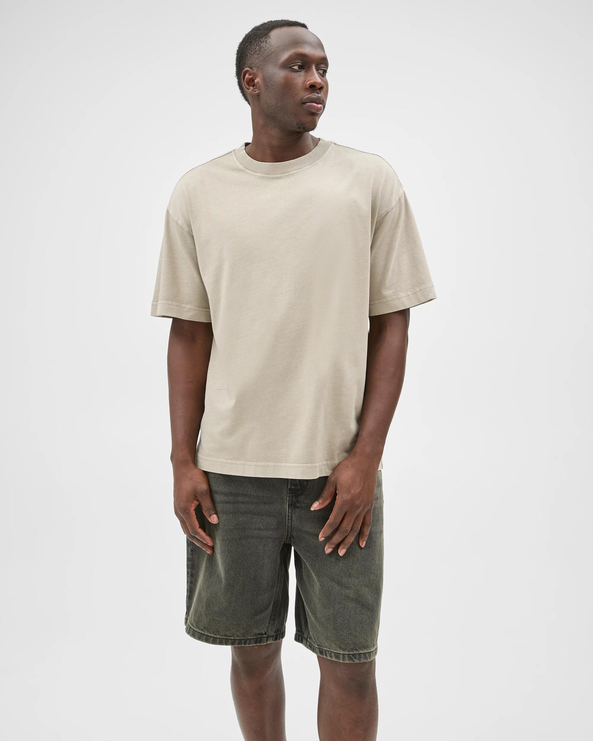 2 Commons Loose Fit Denim Shorts TINTED BLACK, 2 of 7