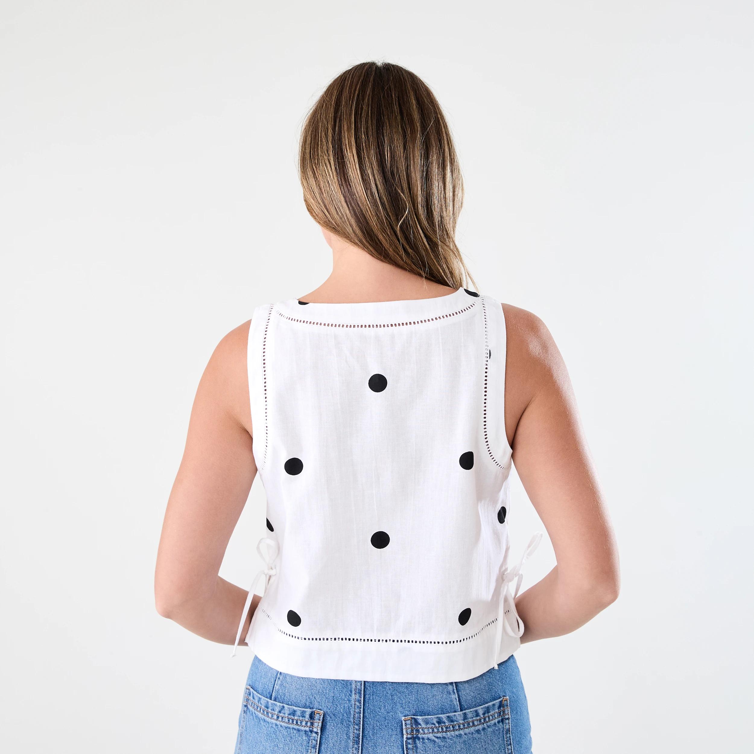 3 Sleeveless Side Tie Detail Top Spot Wht, 3 of 6