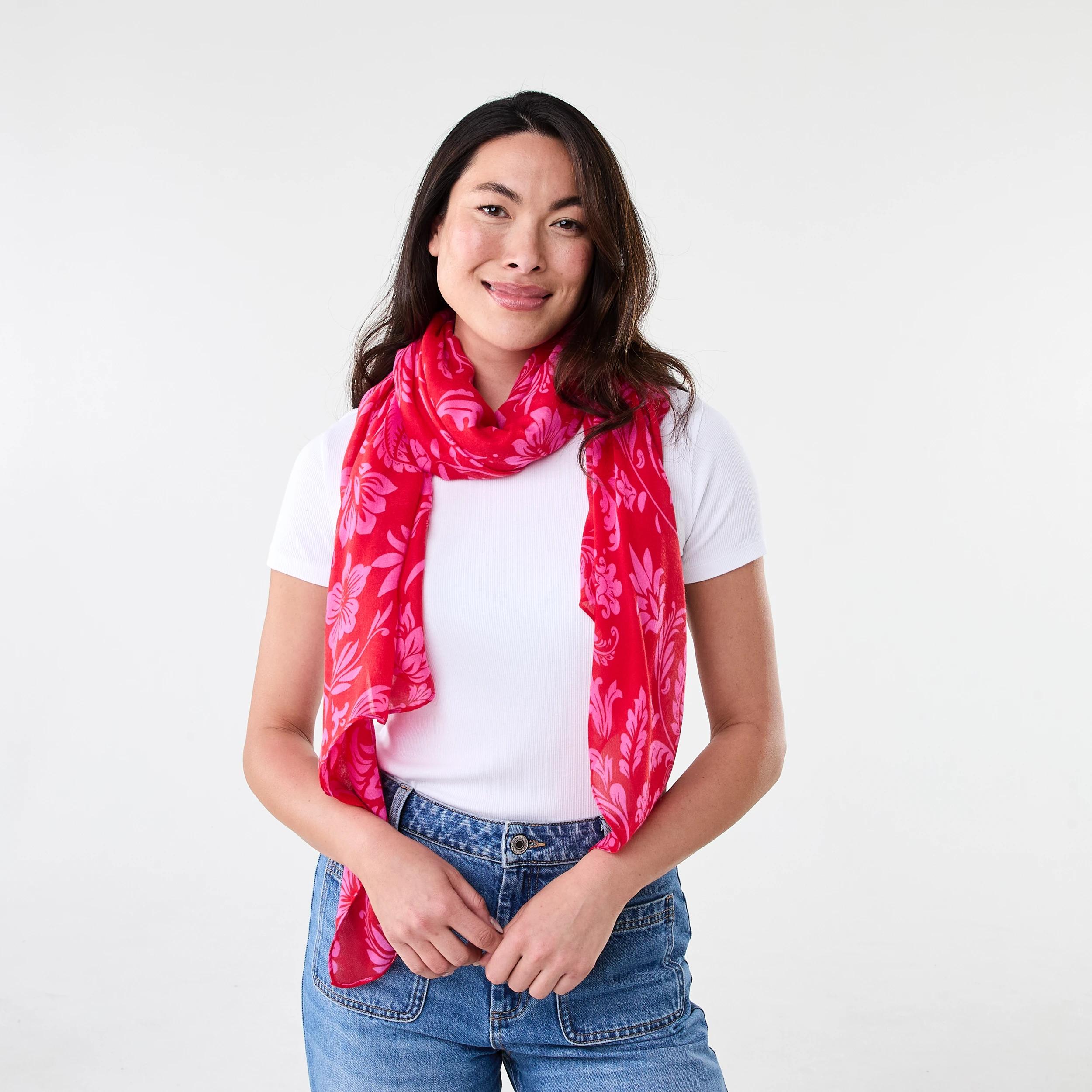 3 Large Lightweight Scarf Red Flrl, 3 of 3