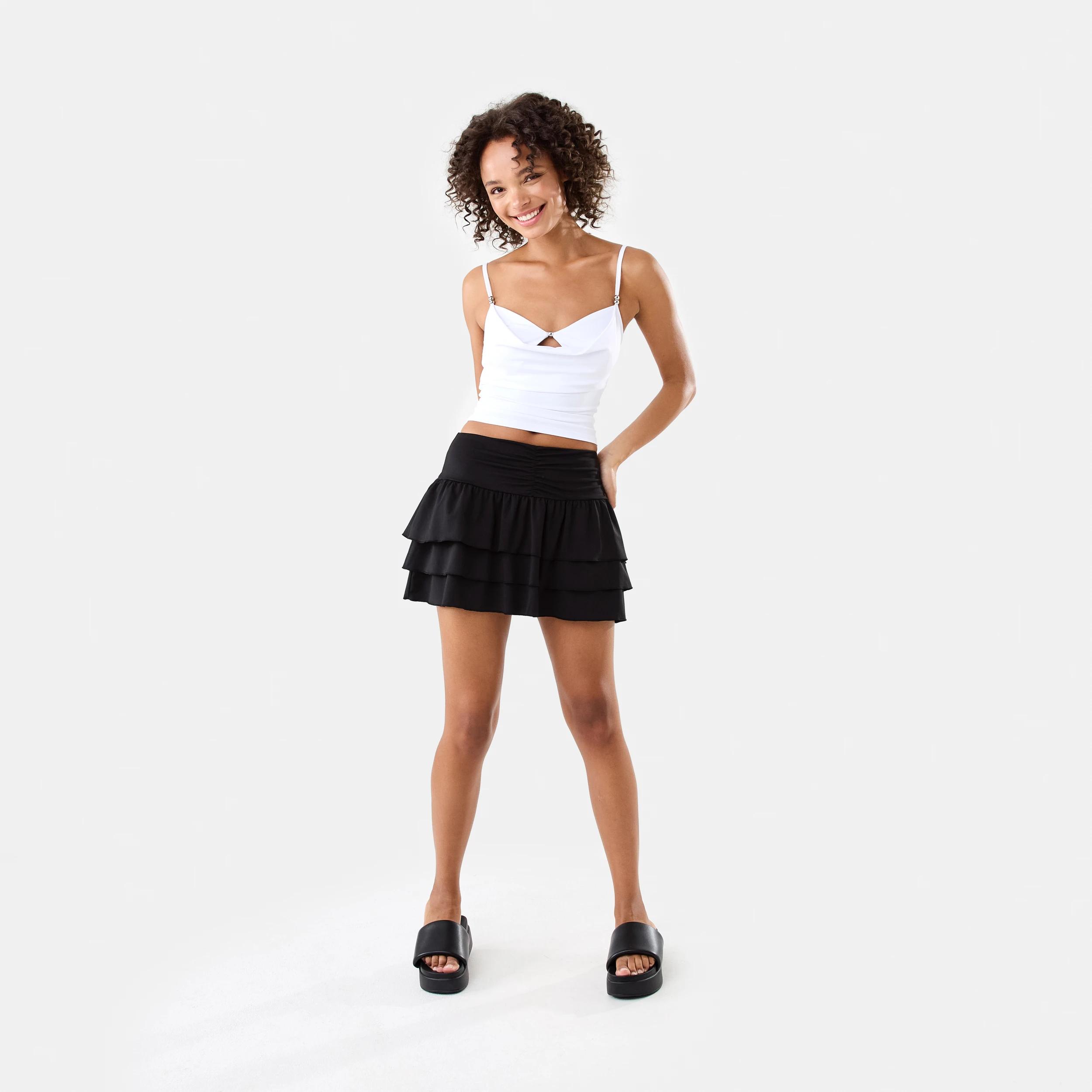 2 Sleeveless Cut Out Bead Tank White, 2 of 8