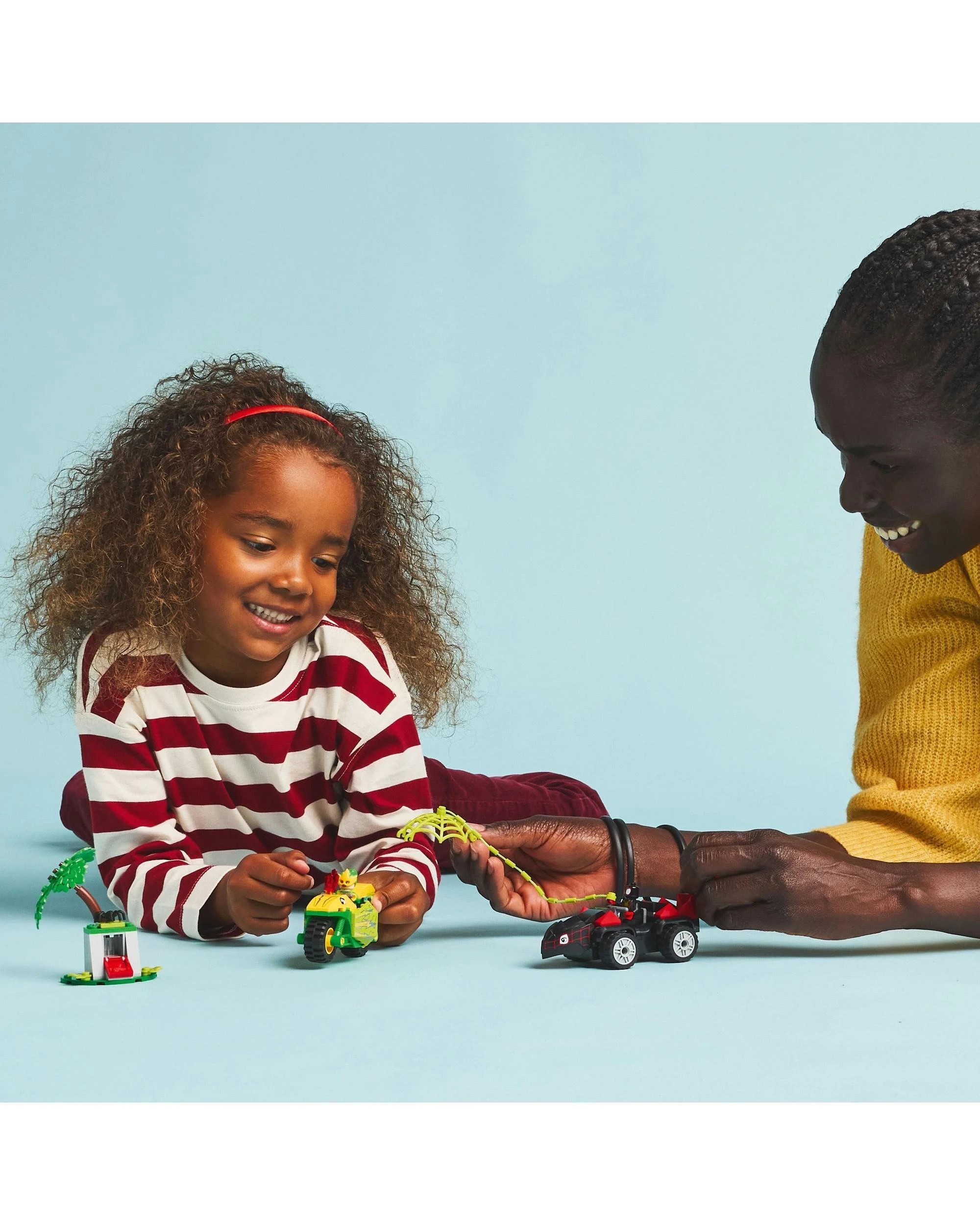 4 The LEGO Group LEGO Spidey Spin and Electro Dinosaur Vehicle Chase - 11198, 4 of 10