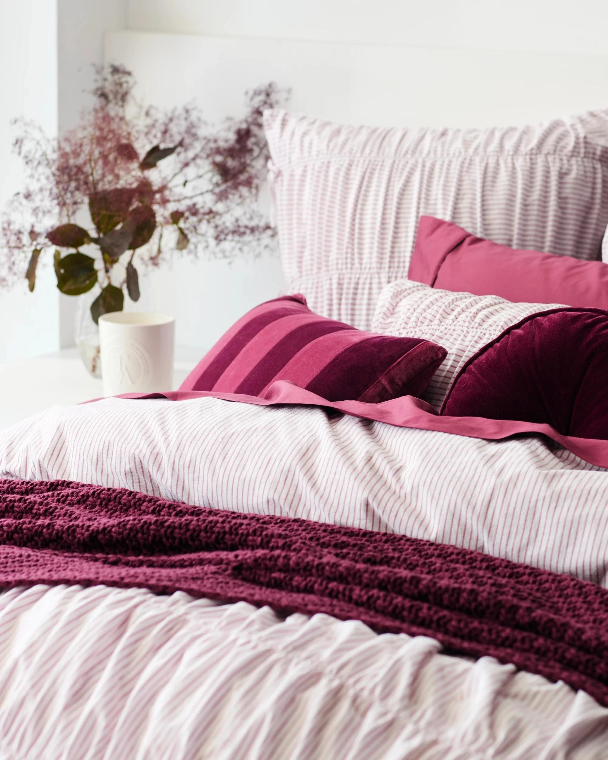 4 Target Aurora Ruched Quilt Cover Set - Queen Bed - Pink, 4 of 8