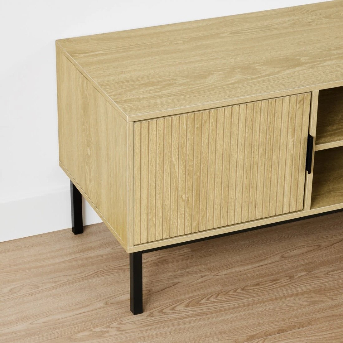 5 Isla Entertainment Unit, 5 of 9