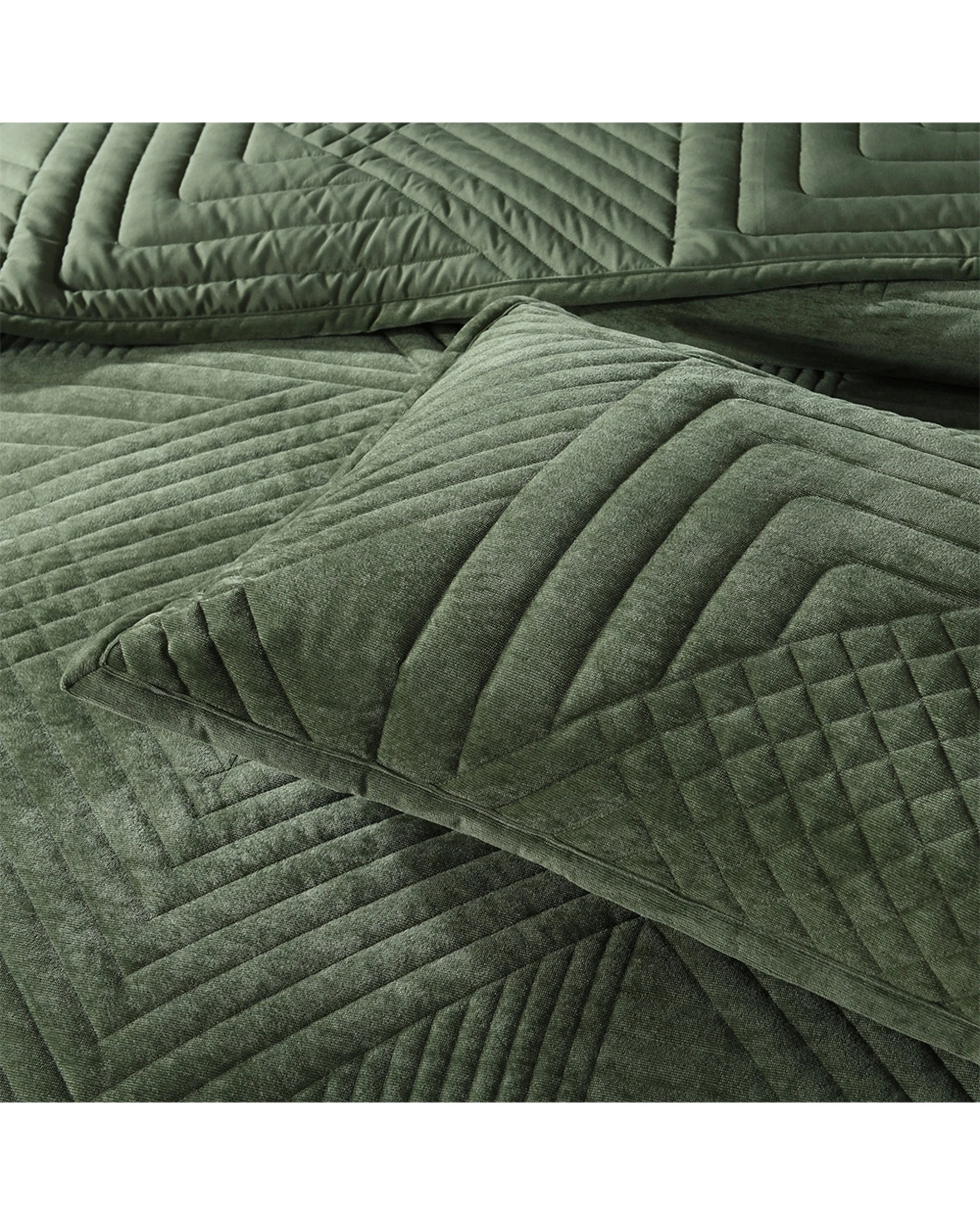 3 Bianca Samatra Coverlet With Pillowcase - Super King Bed - Green, 3 of 4