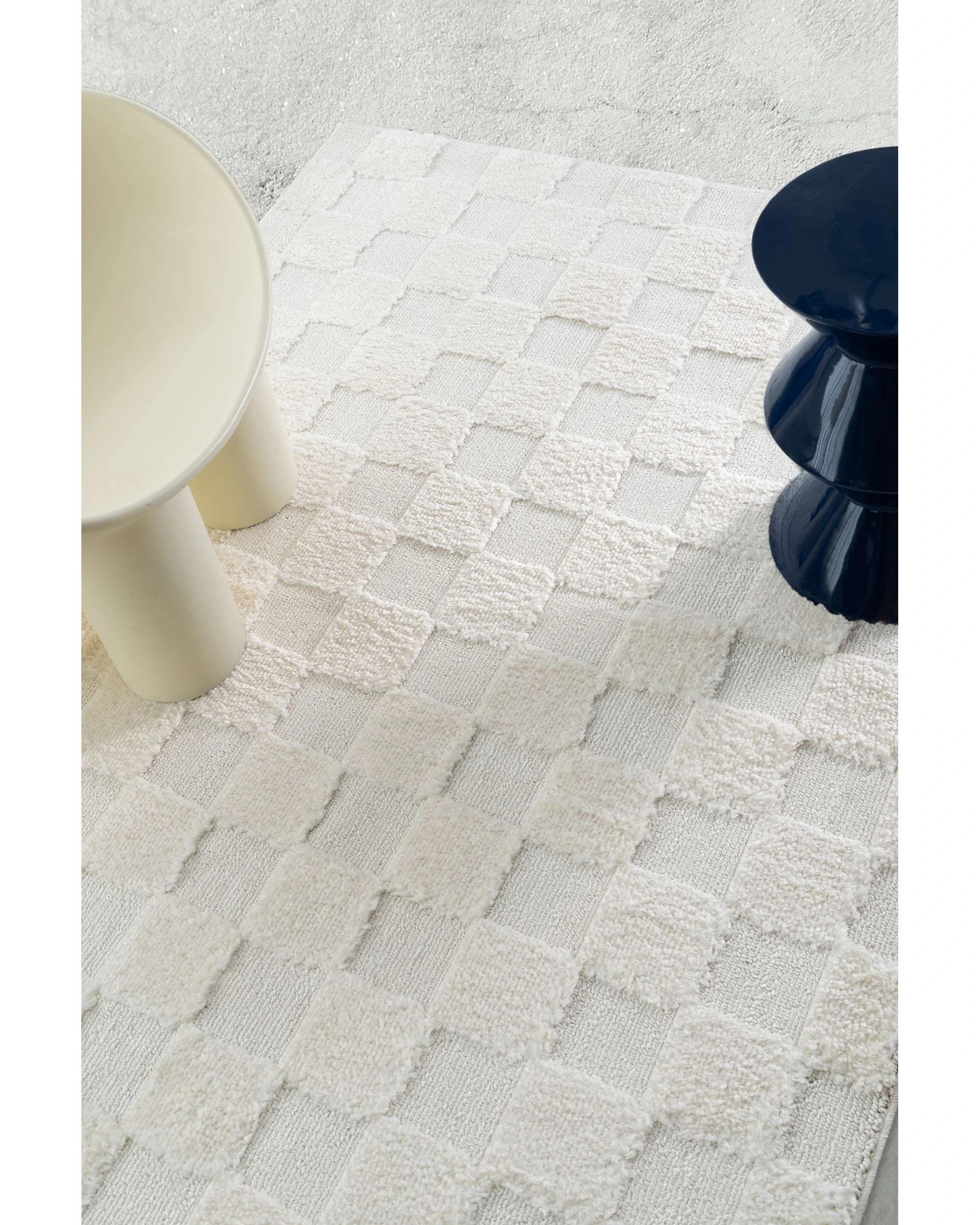 3 Loopsie Ambra Checkered Rug-330cm x 240cm - White, 3 of 8