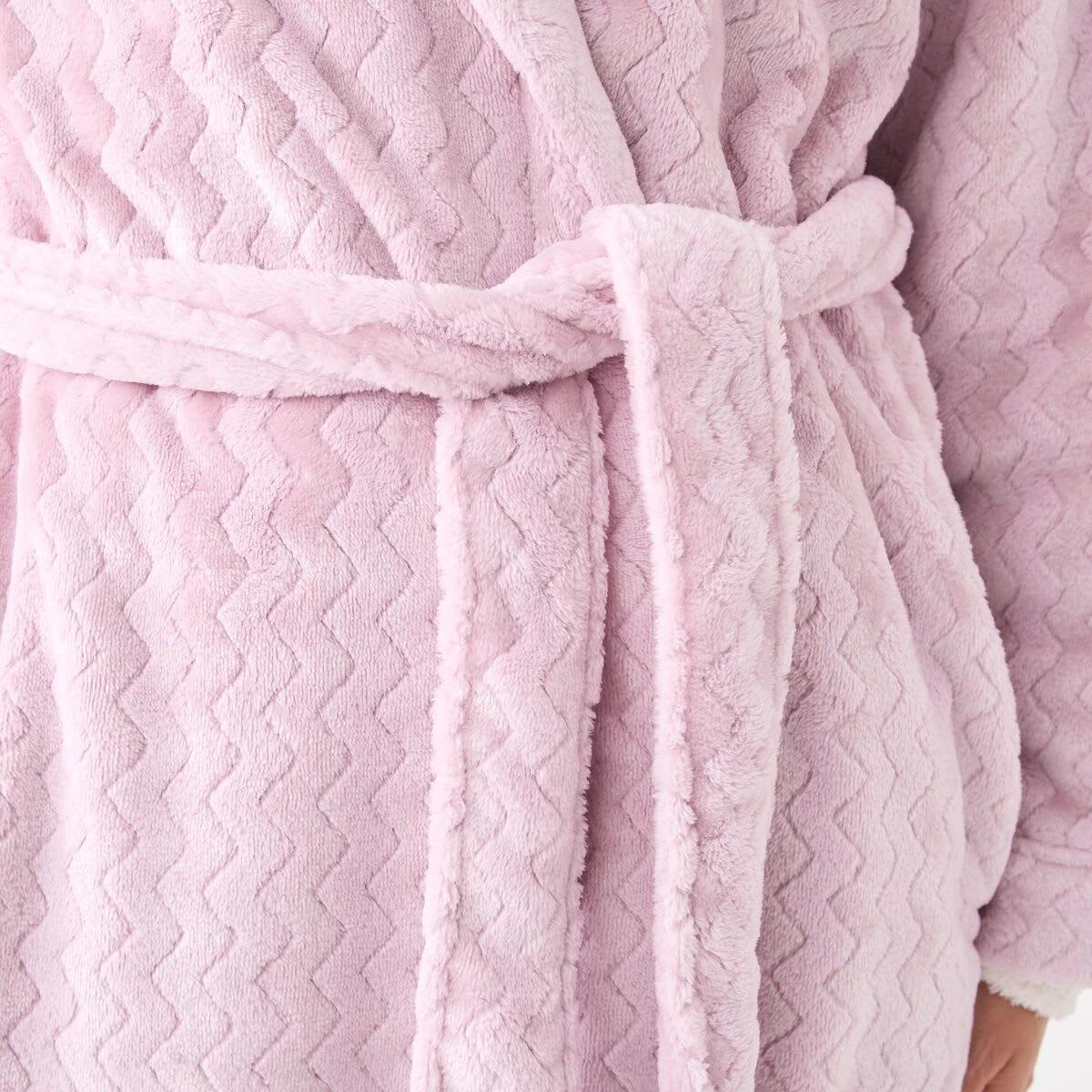7 Textured Hood Gown Sier Pink, 7 of 7