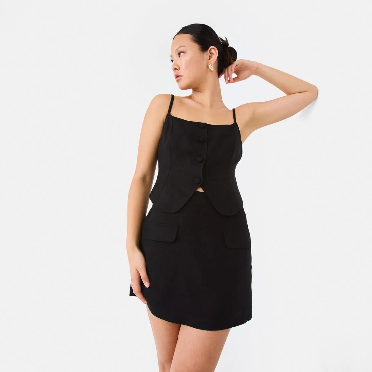 10 Pocket Skort Black, 10 of 10