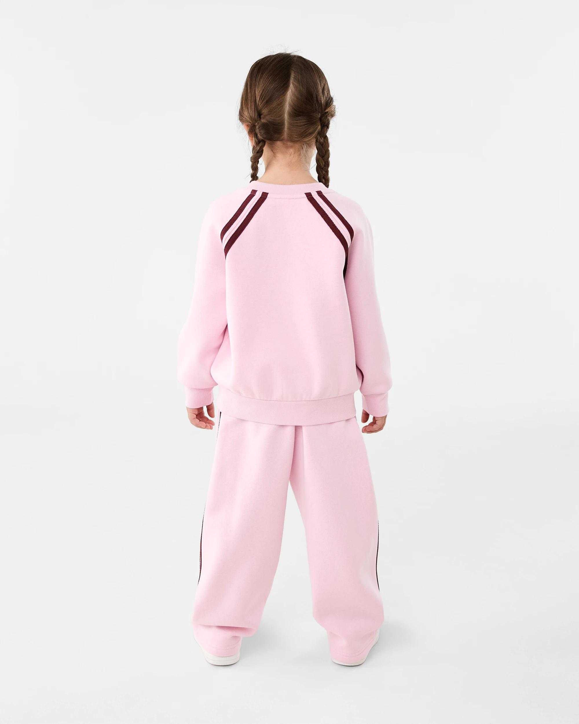 8 Raglan Sport Crew Neck Sweatshirt Pink Ball, 8 of 8
