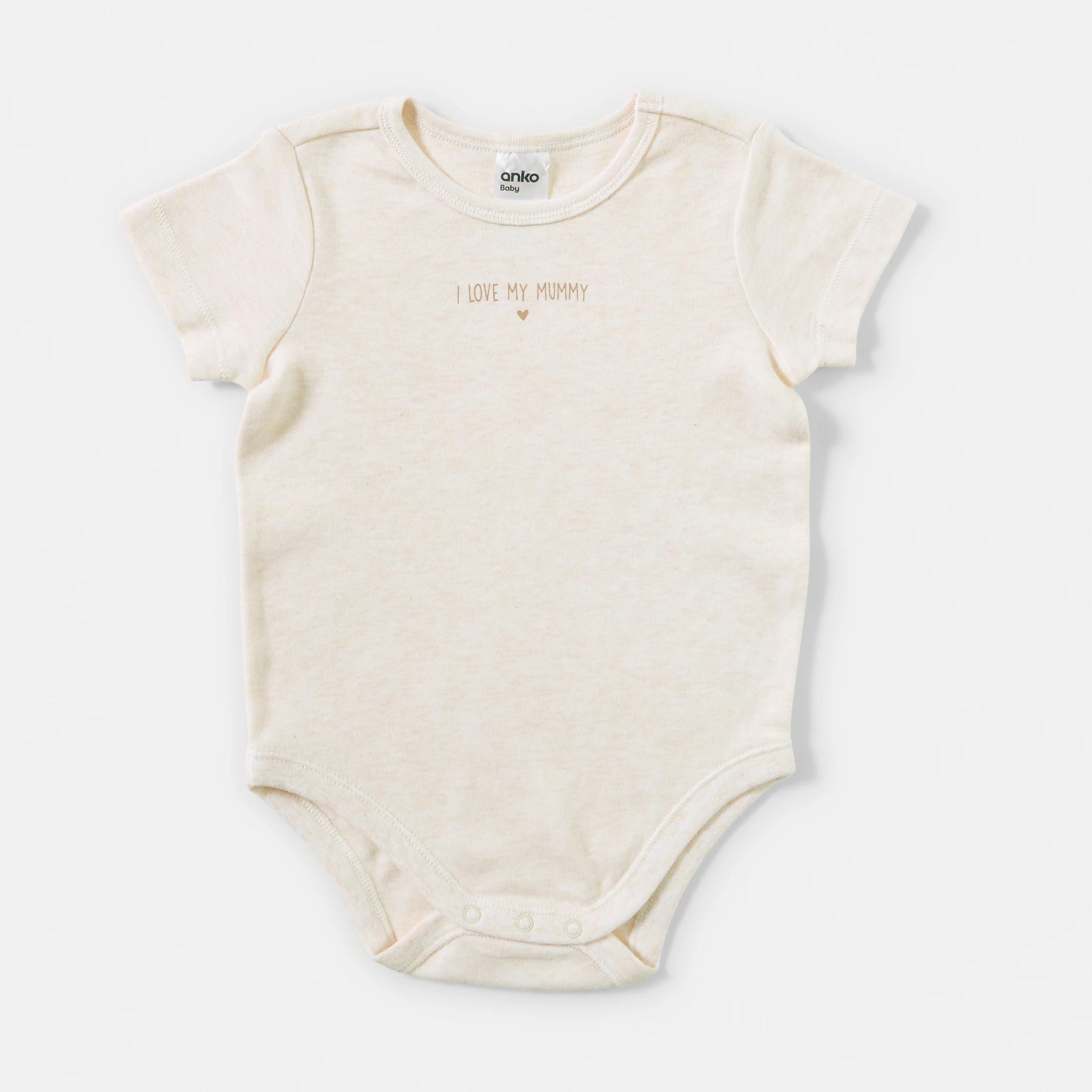 1 Short Sleeve Placement Print Bodysuit I LOVE MY MUMMY, 1 of 3