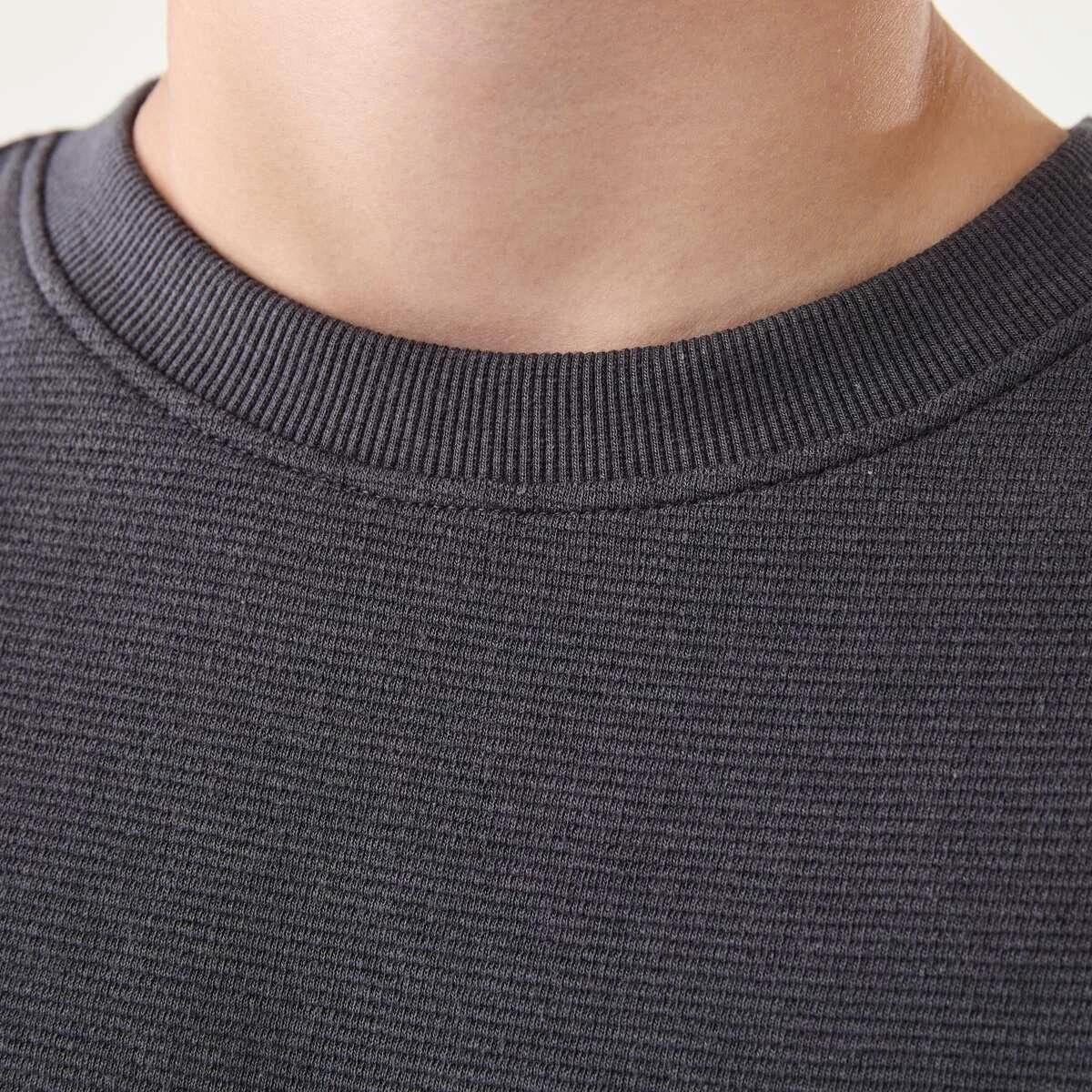 6 Short Sleeve Oversized Textured T-shirt DARK MAGNET, 6 of 8