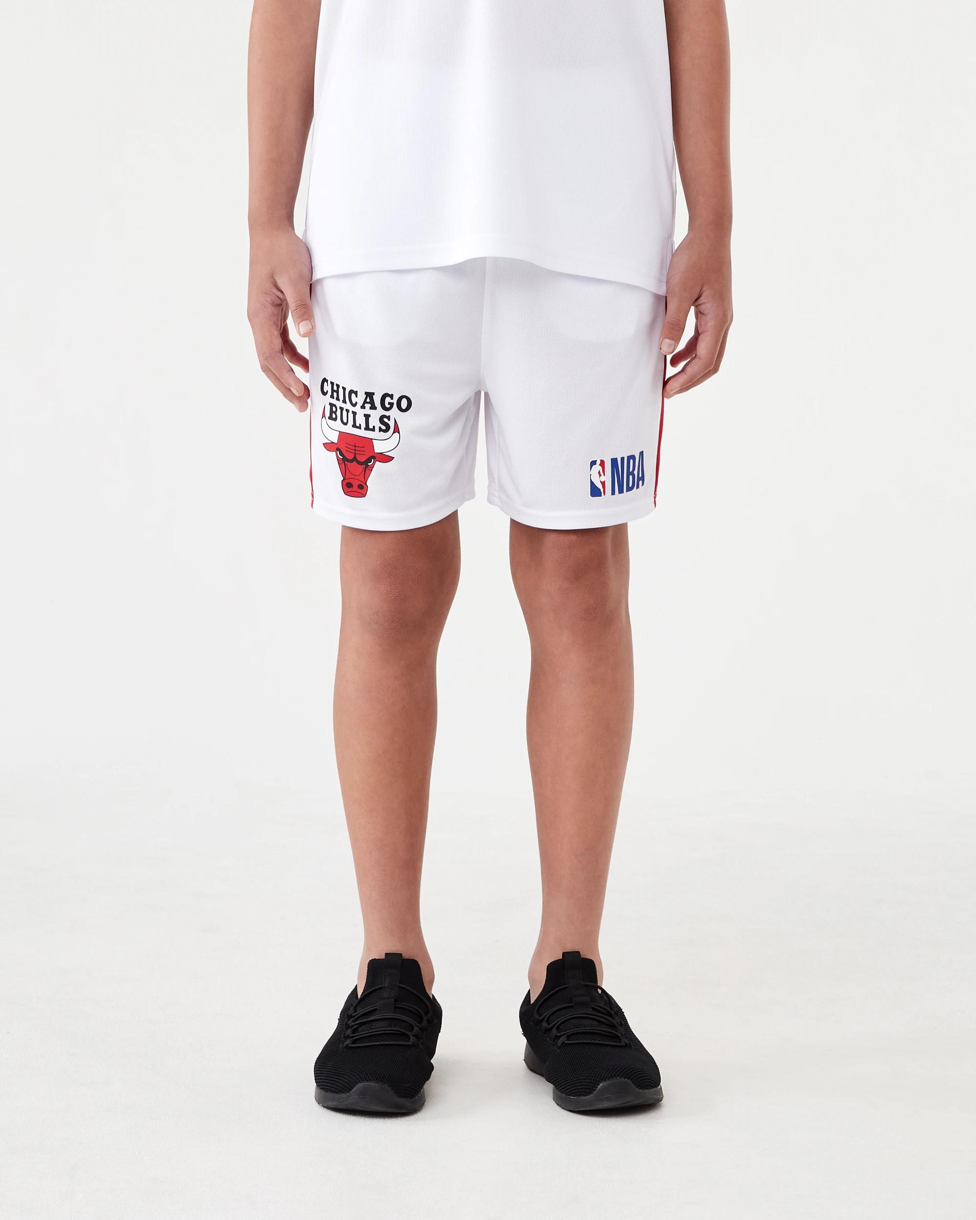 1 Official NBA Kids Mesh Shorts WHITE BULLS, 1 of 8