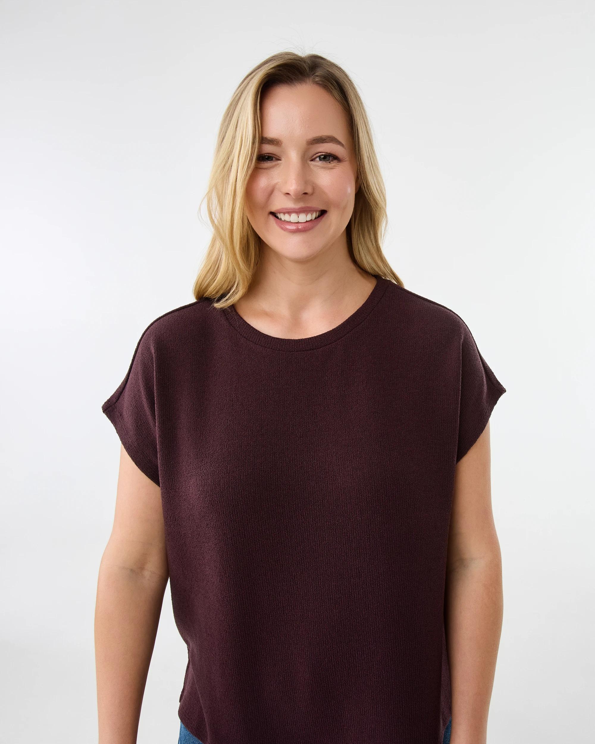 4 Short Extended Sleeve Textured Top Fudge, 4 of 6