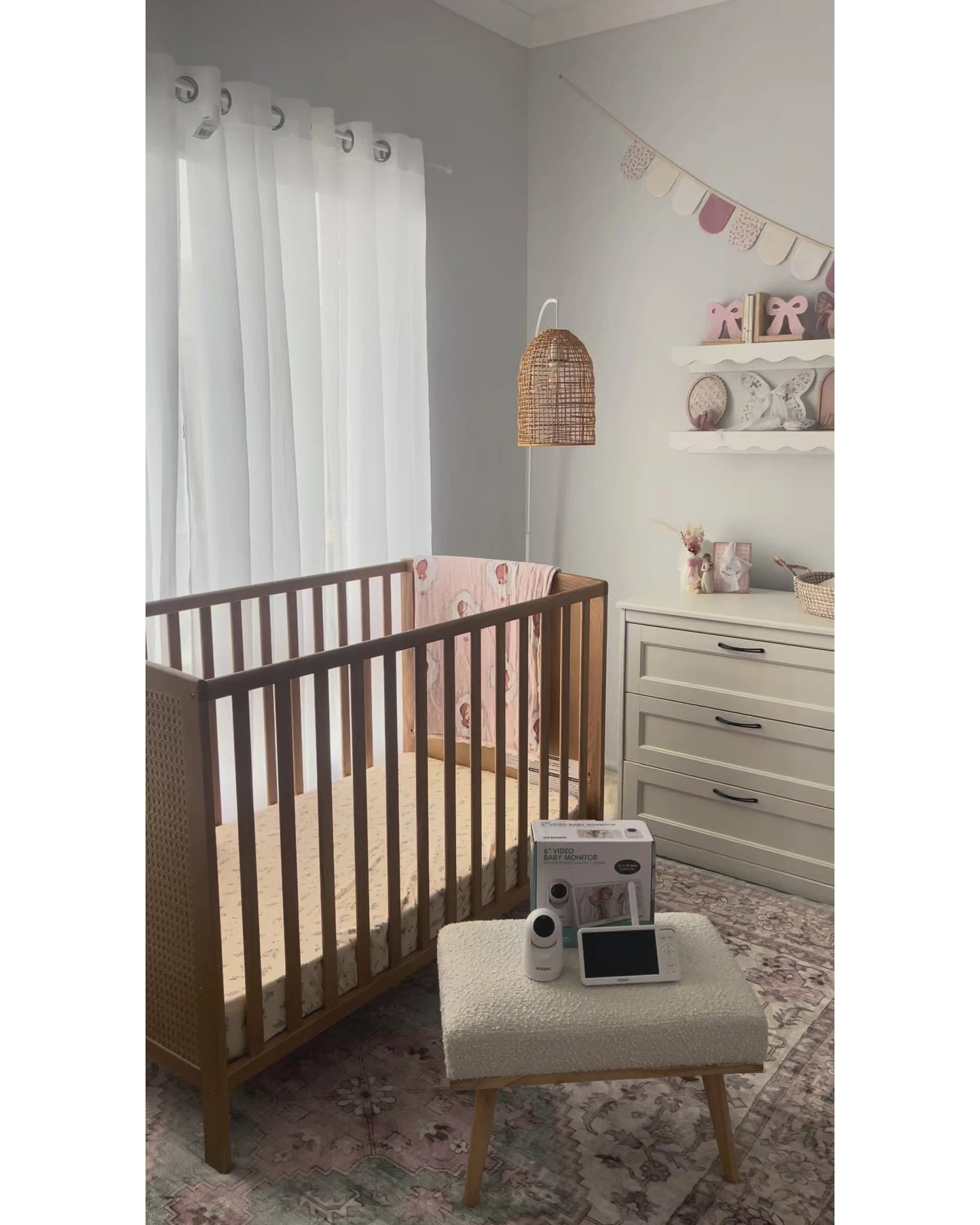 4 Oricom SC640 6″ Video Baby Monitor with Motorised Pan Tilt Zoom - White, 4 of 6