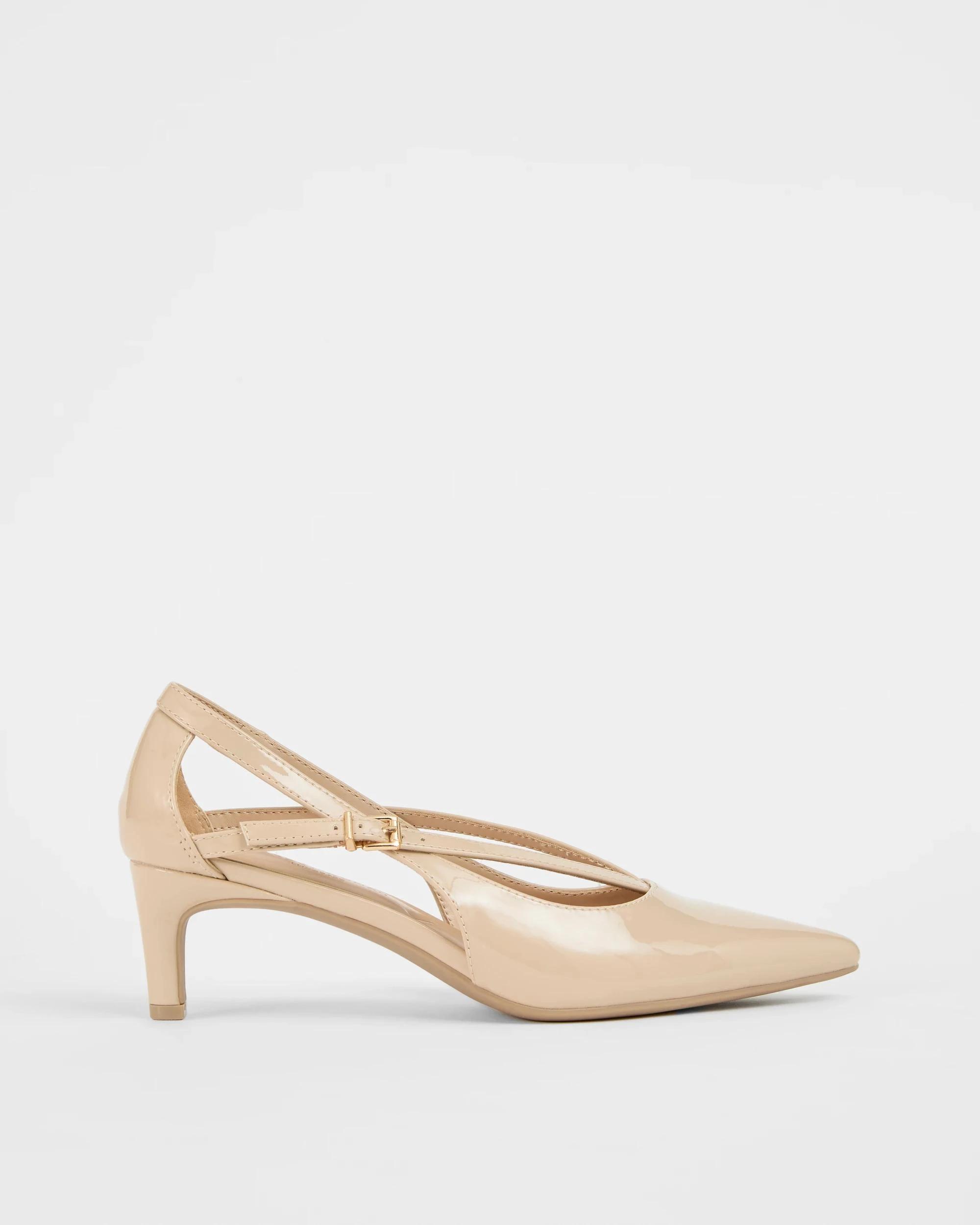 1 Target Woman Closed Back V-Shape Dress Heel PATENT IVORY, 1 of 3