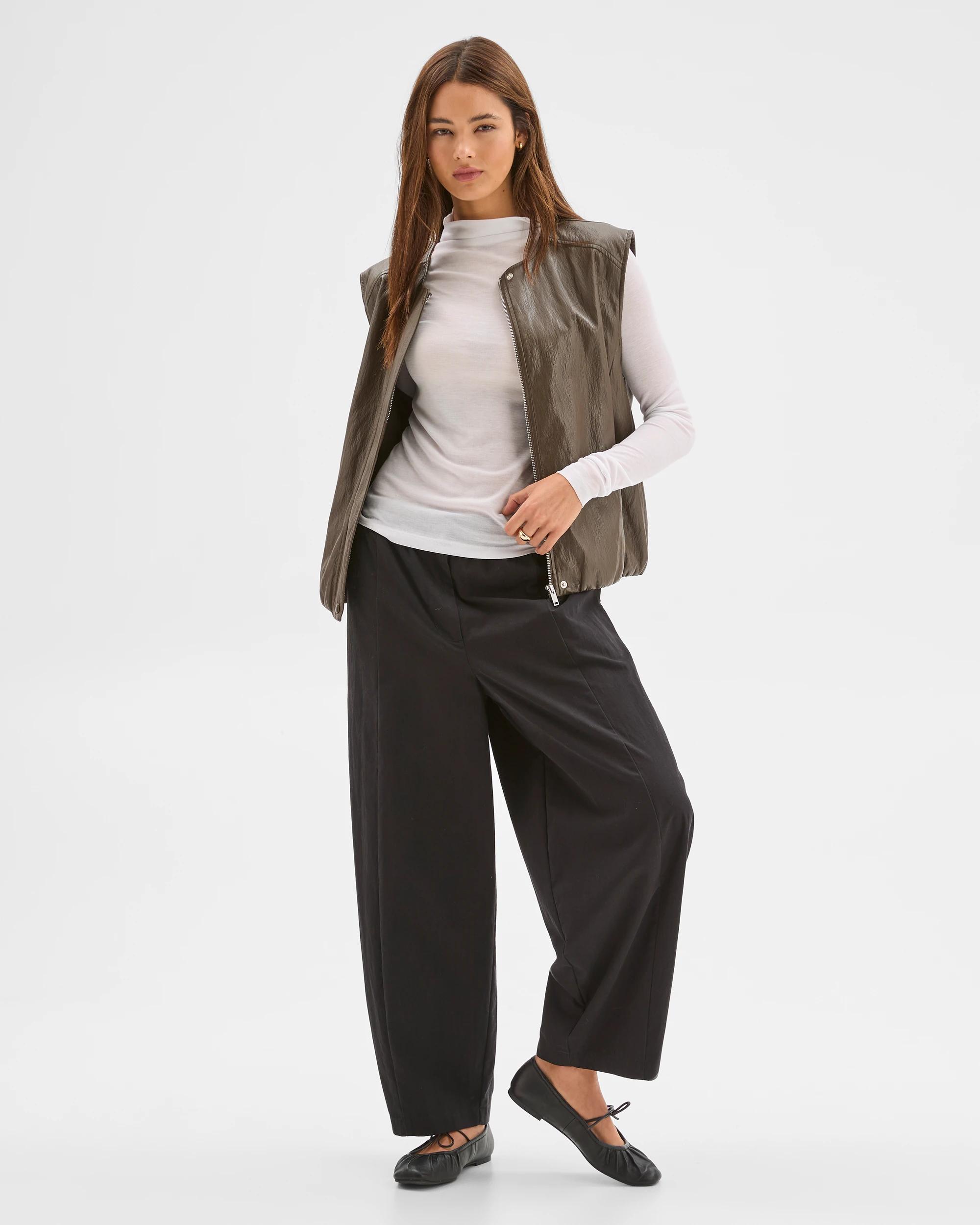 2 Lily Loves Australian Cotton Blend Pull On Pleat Pants BLACK, 2 of 6
