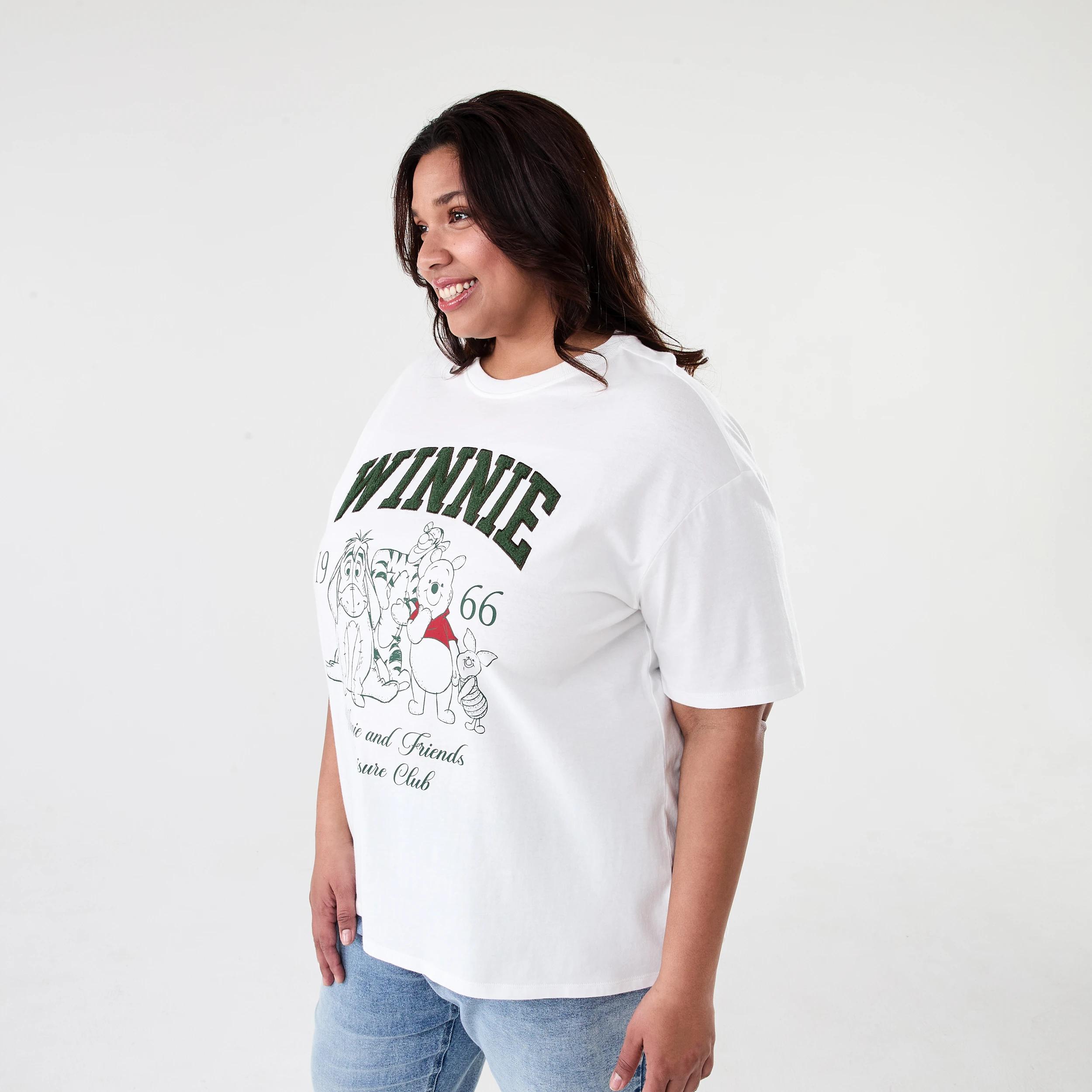 2 Curve Winnie License Short Sleeve T-shirt Winnie Wht, 2 of 5