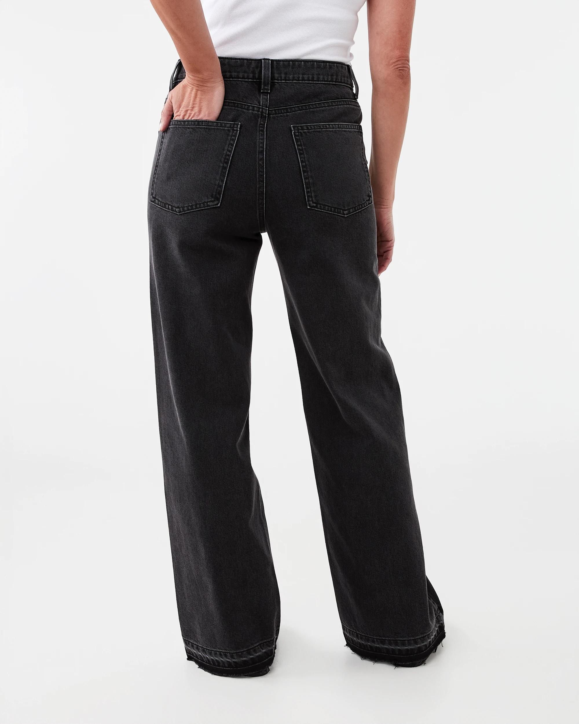 4 Straight Leg Undone Hem Jeans Black Wash, 4 of 9