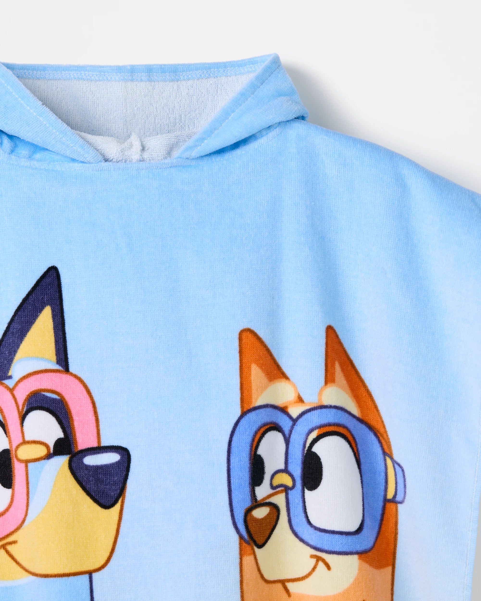 3 Bluey Kids Hooded Beach Towel
 - Blue, 3 of 4