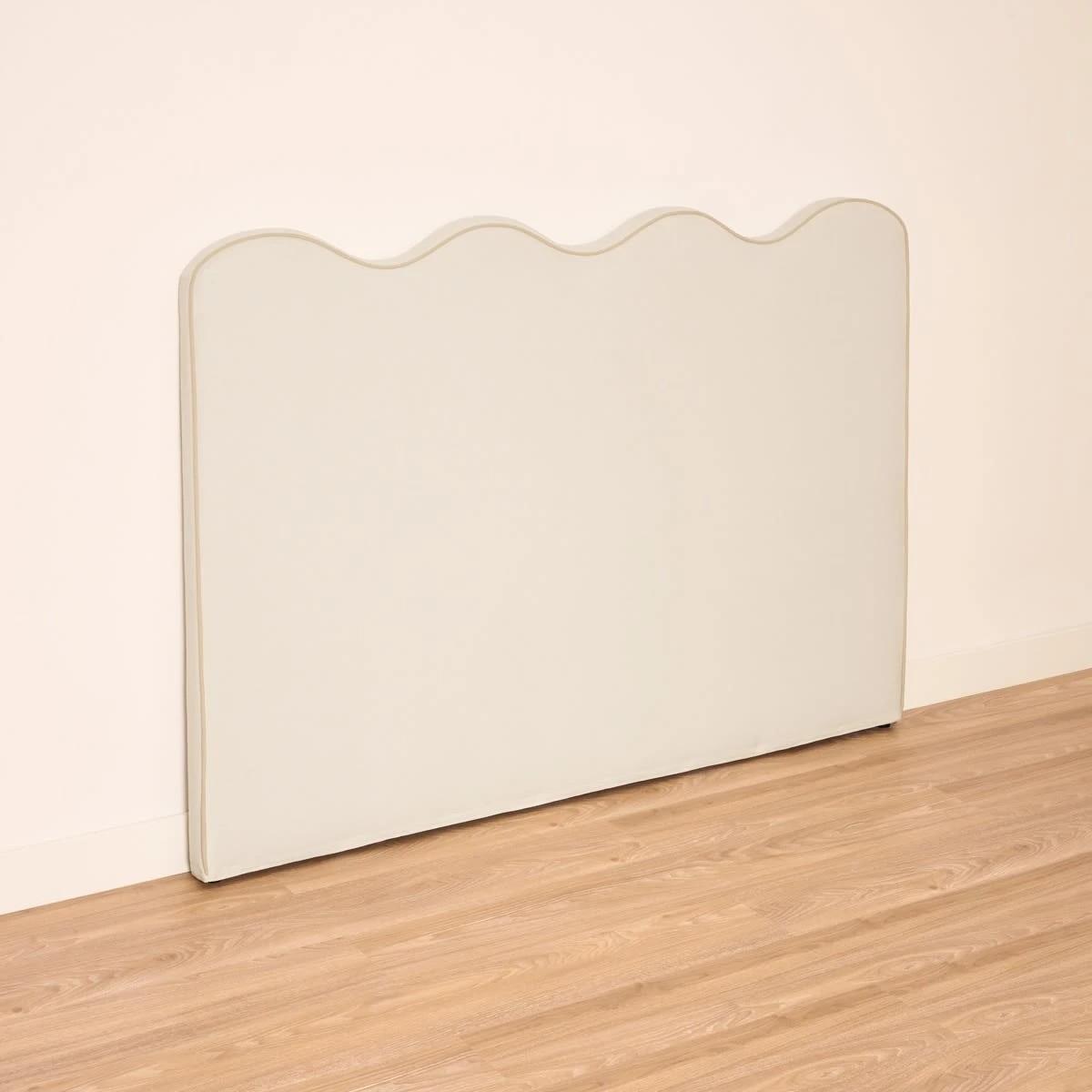 4 Queen Bed Wavy Bedhead, 4 of 8