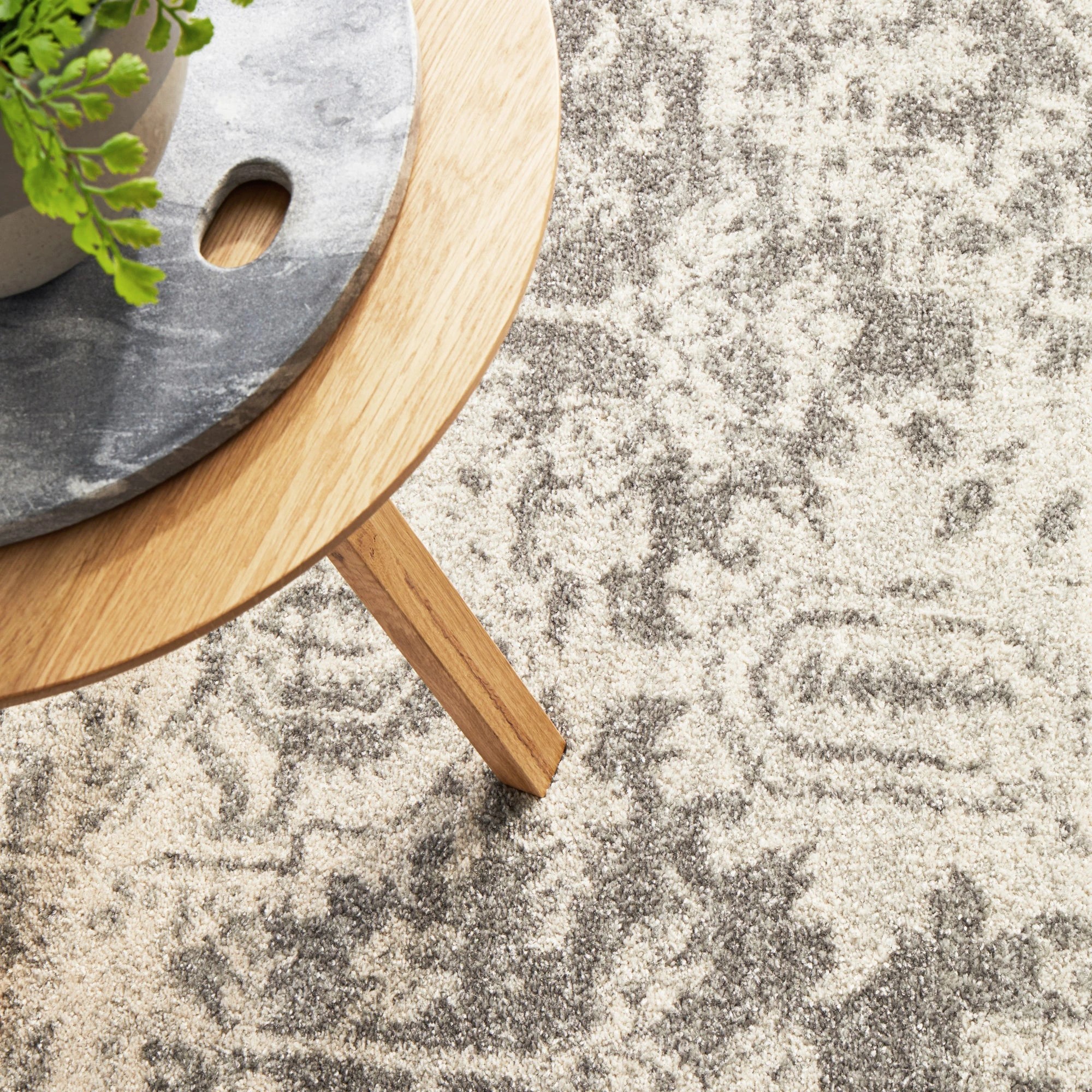 8 Common Ground Rugs Encore 253 230x160cm - Silver, 8 of 9