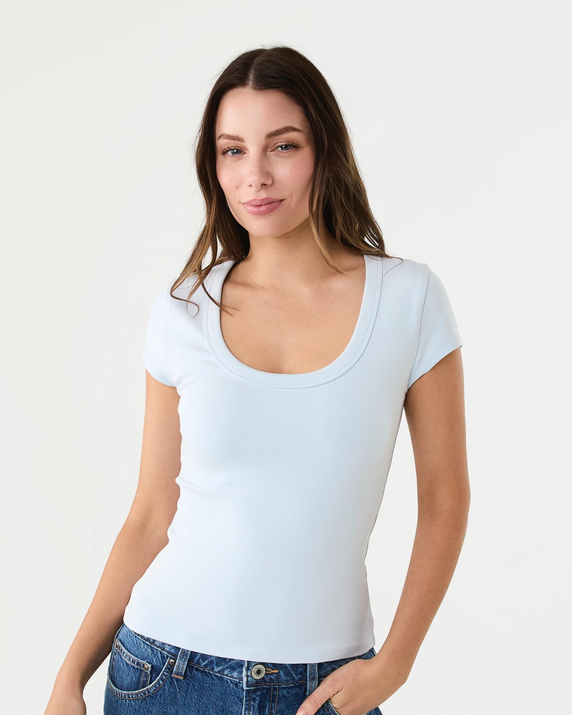 1 Short Sleeve Elevated Scoop Neck T-shirt Powd Blue, 1 of 5