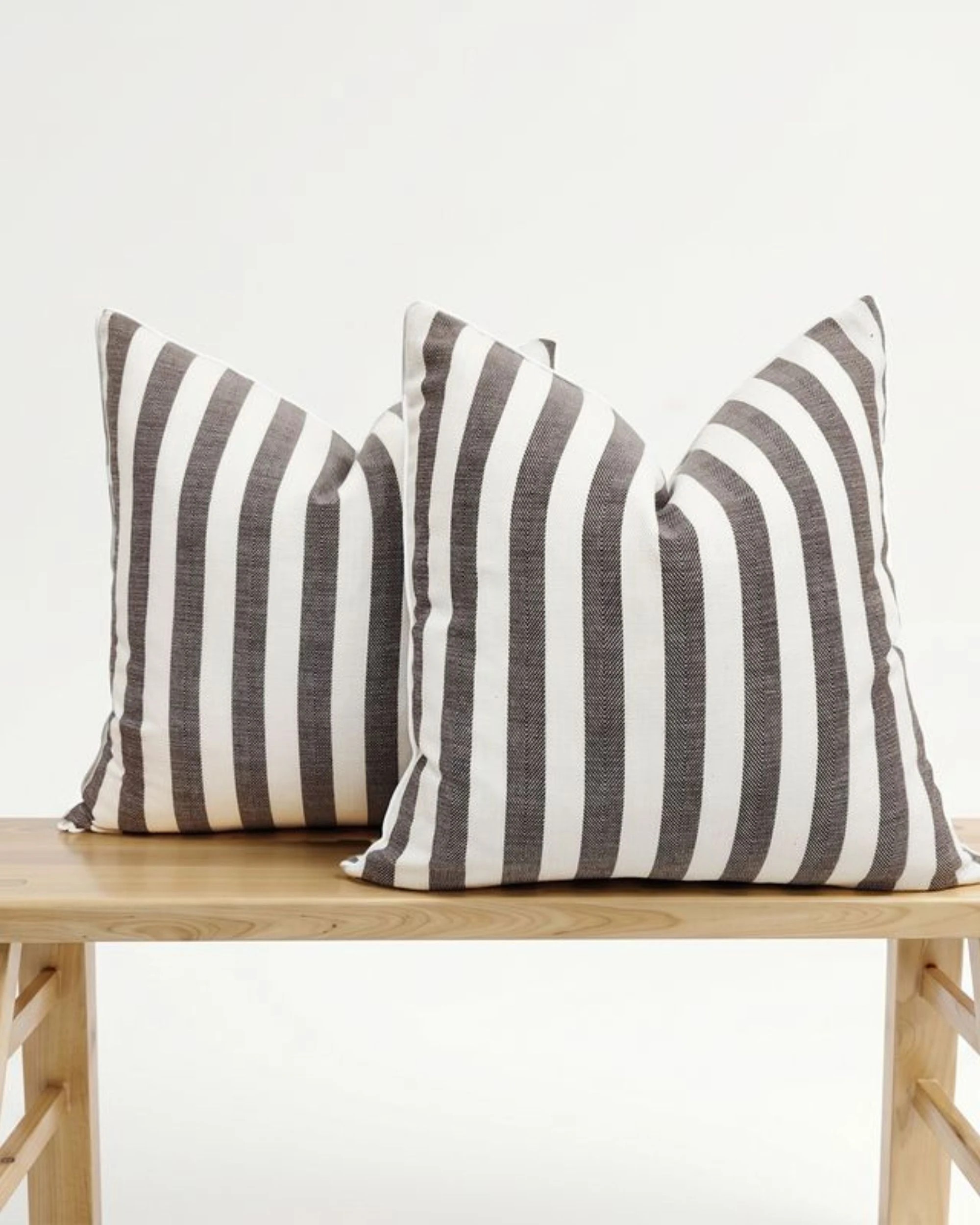 2 Gioia Casa 2-Pack Yarn-Dyed Linen Cotton Cushion Covers 45x45cm - Cocoa, 2 of 3