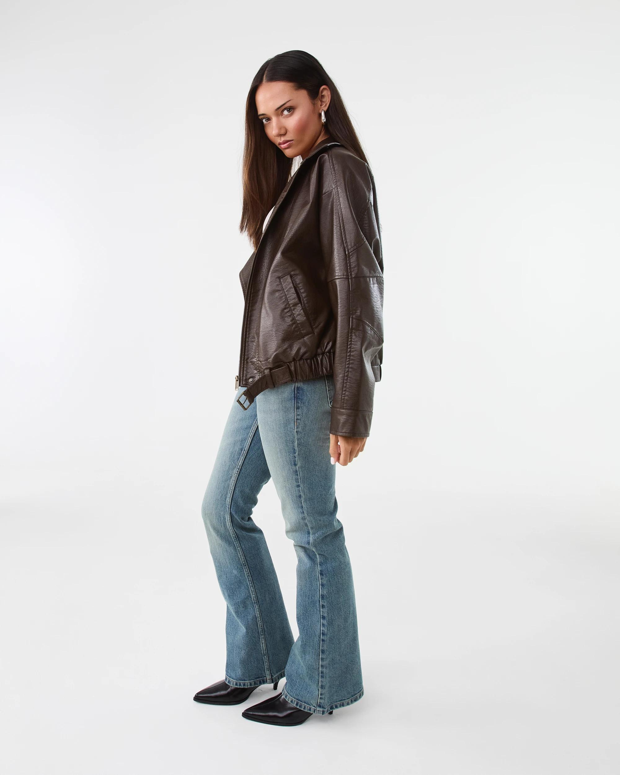3 Belted Puddle Flare Jeans Mid Tint, 3 of 7