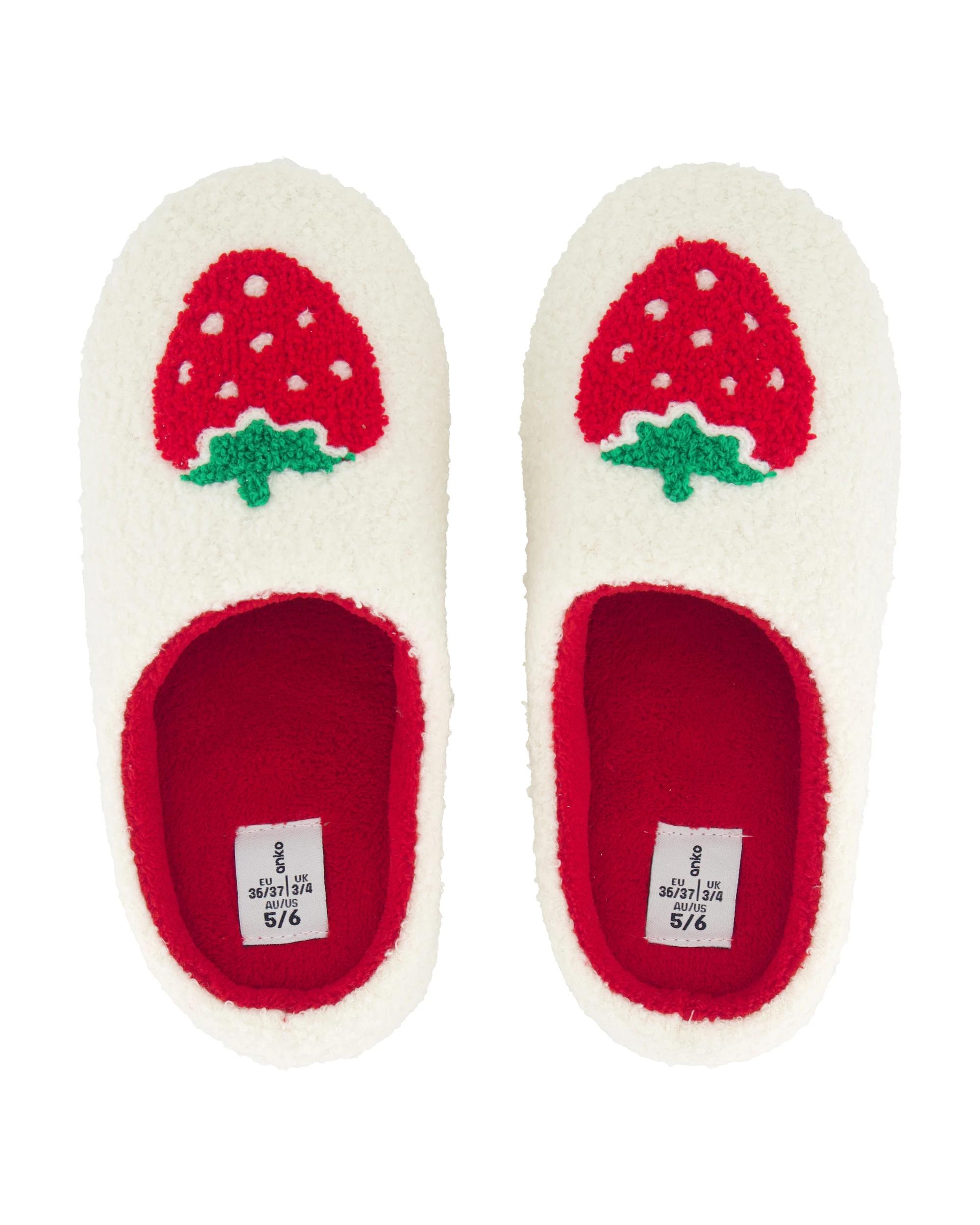 2 Boucle Scuffs Crm Stwby, 2 of 3