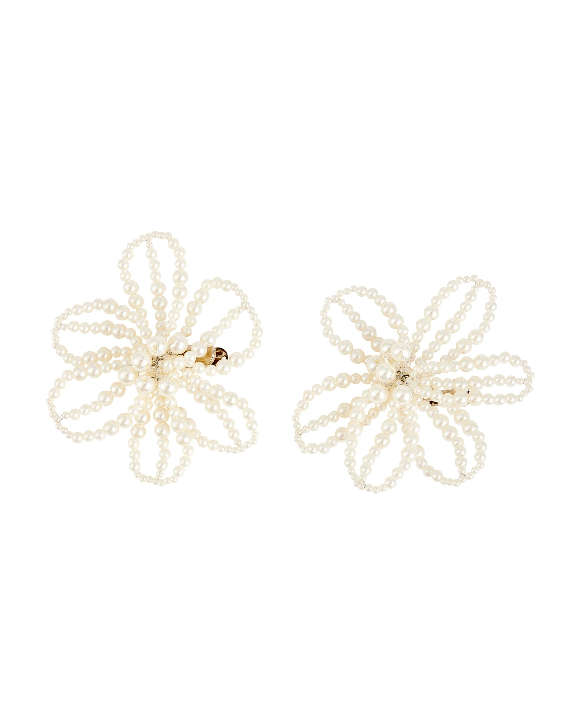 1 2 Pack Faux Pearl Look Flower Clips, 1 of 5