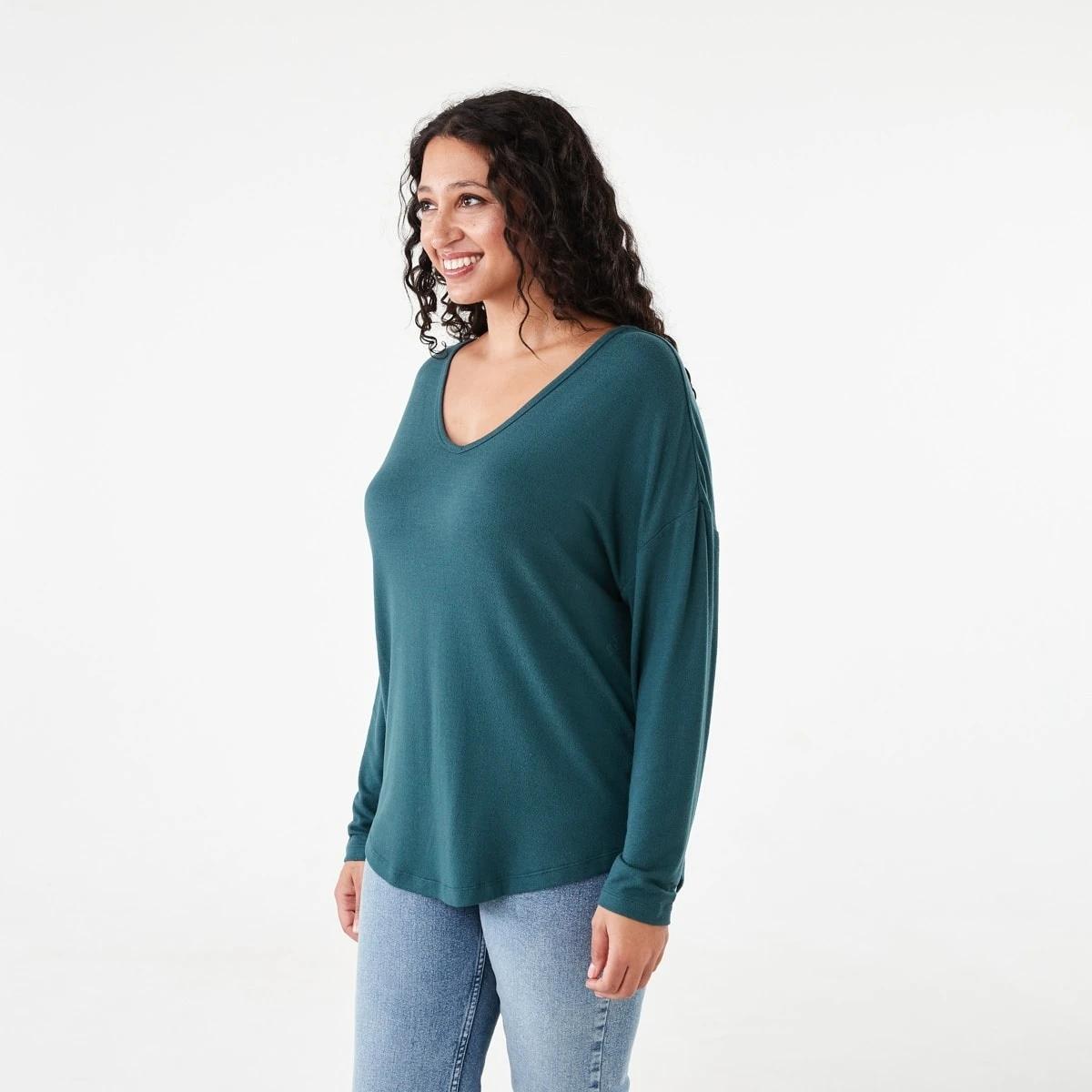 2 Long Sleeve Brushed V-Neck Top Kason Gren, 2 of 5