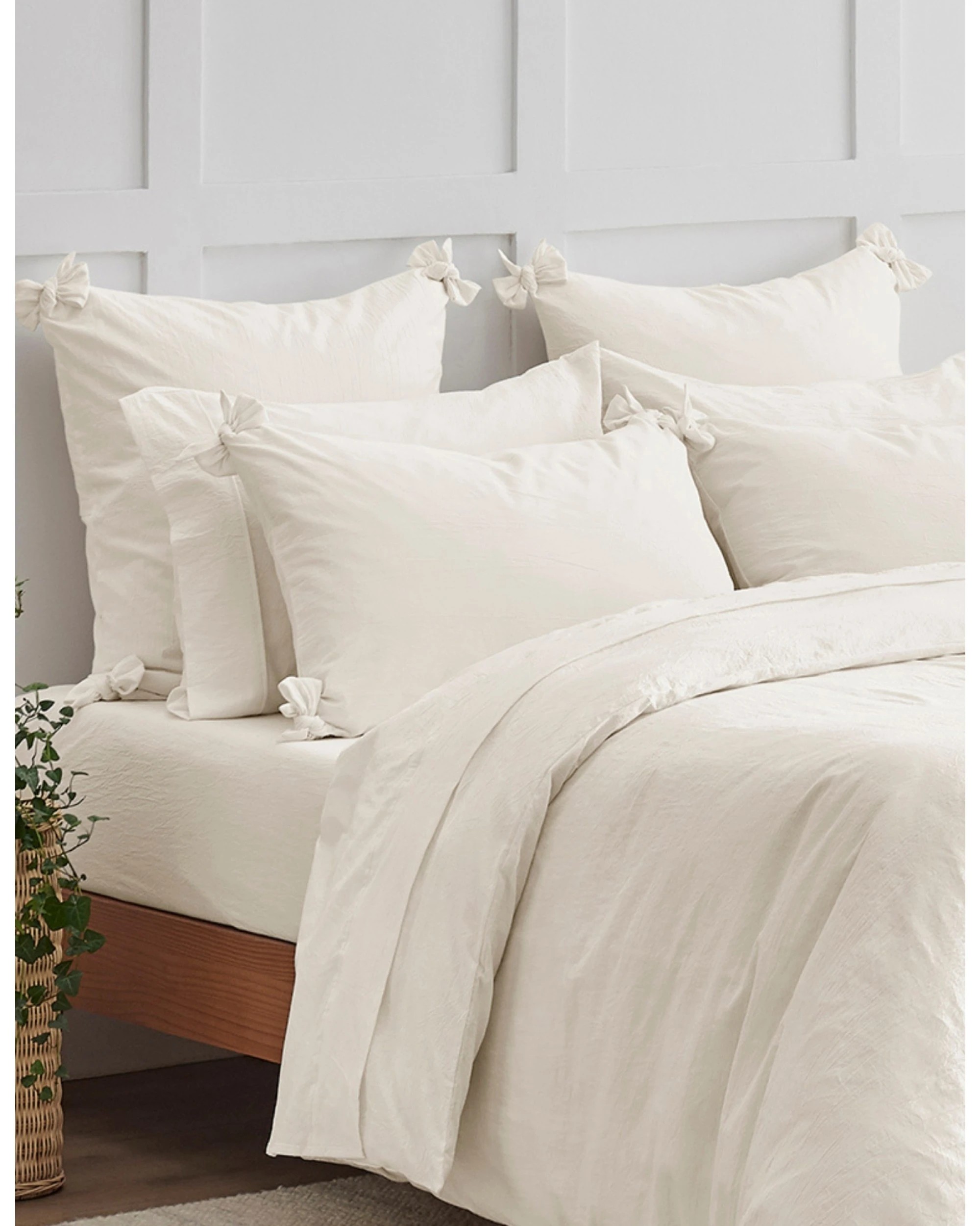 2 Dreamaker Bonnie Washed Cotton Quilt Cover Set with Bows - Queen Bed - White, 2 of 9