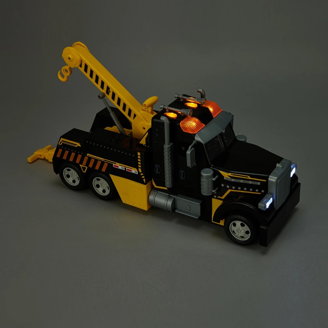 8 Lights & Sounds Tow Truck, 8 of 9